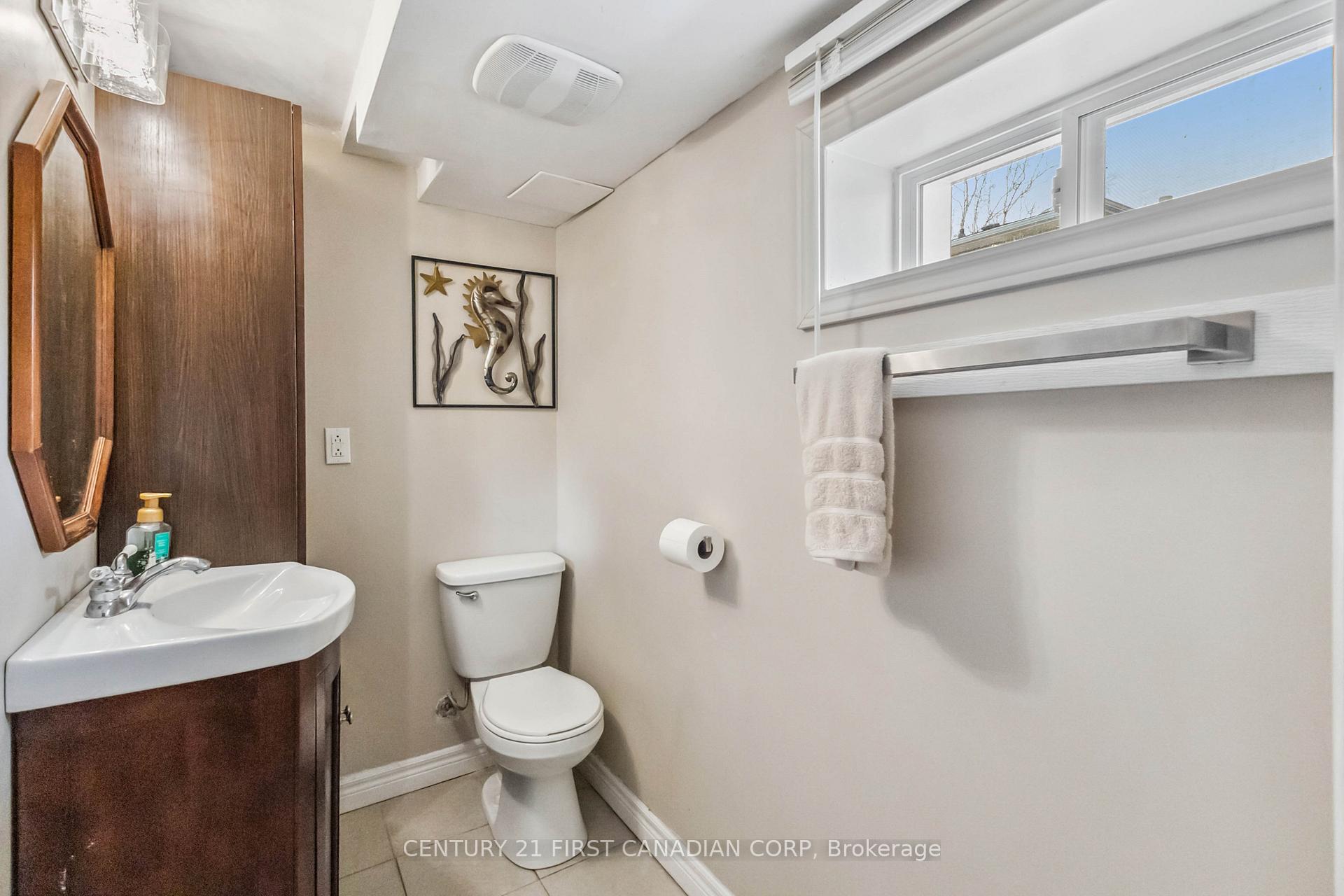 Photo 26 of 28 Warren Crescent, St. Thomas — HOMEH