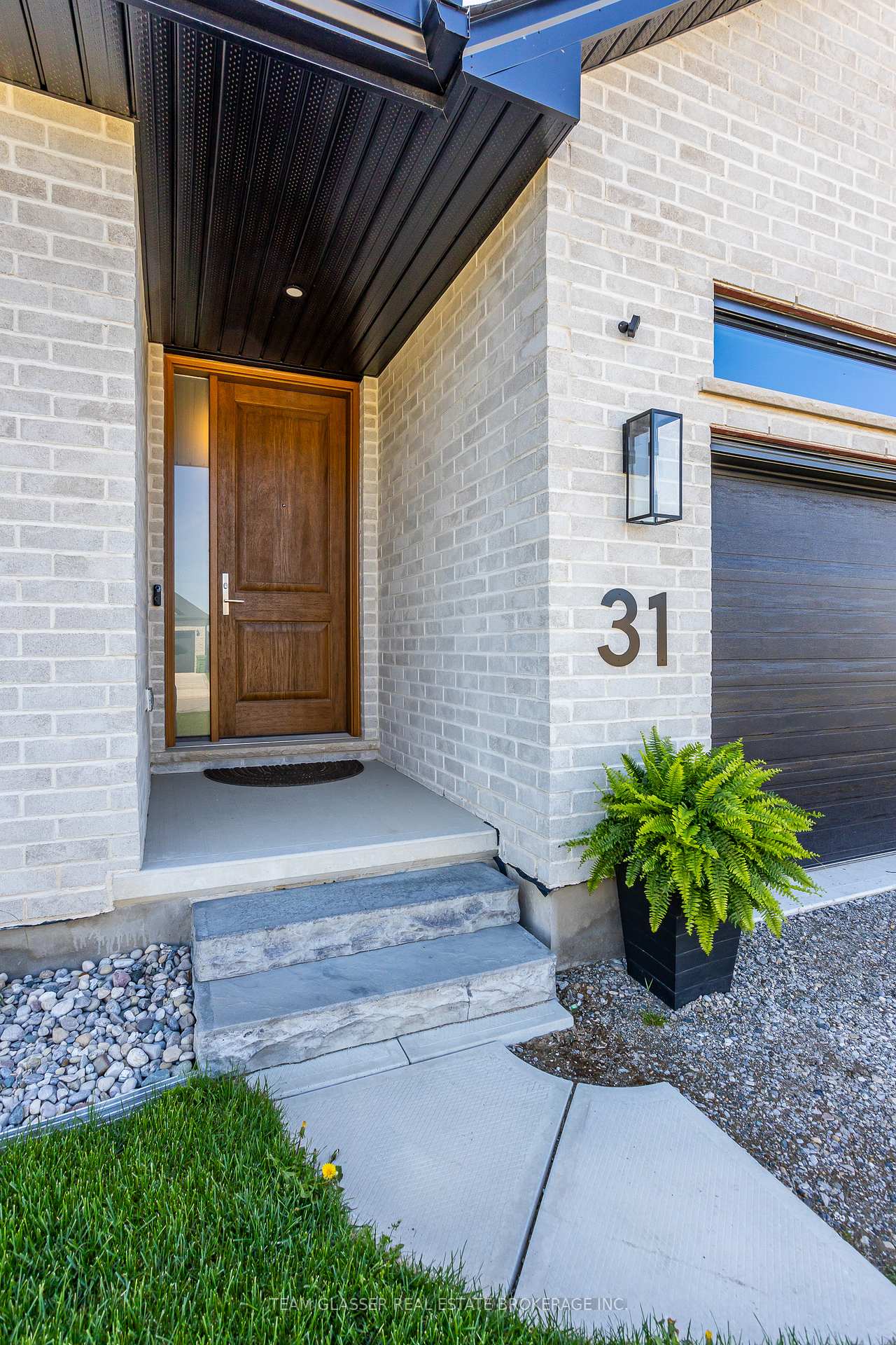 Photo 3 of 31 Royal Dornoch Drive, St. Thomas — HOMEH