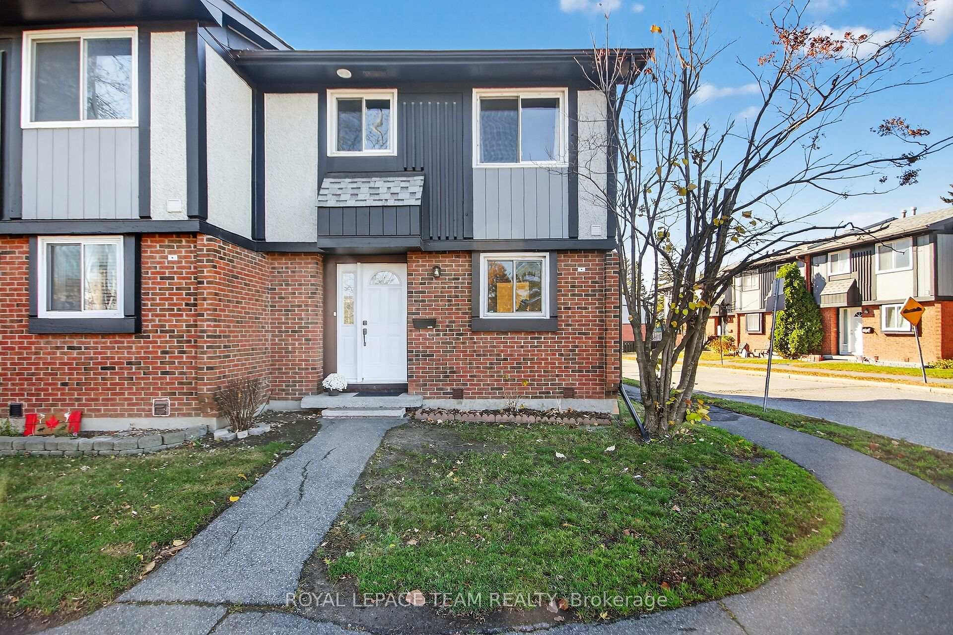 Photo 1 of Unit A, 434 Moodie Drive, Ottawa, Westcliffe Estates — HOMEH