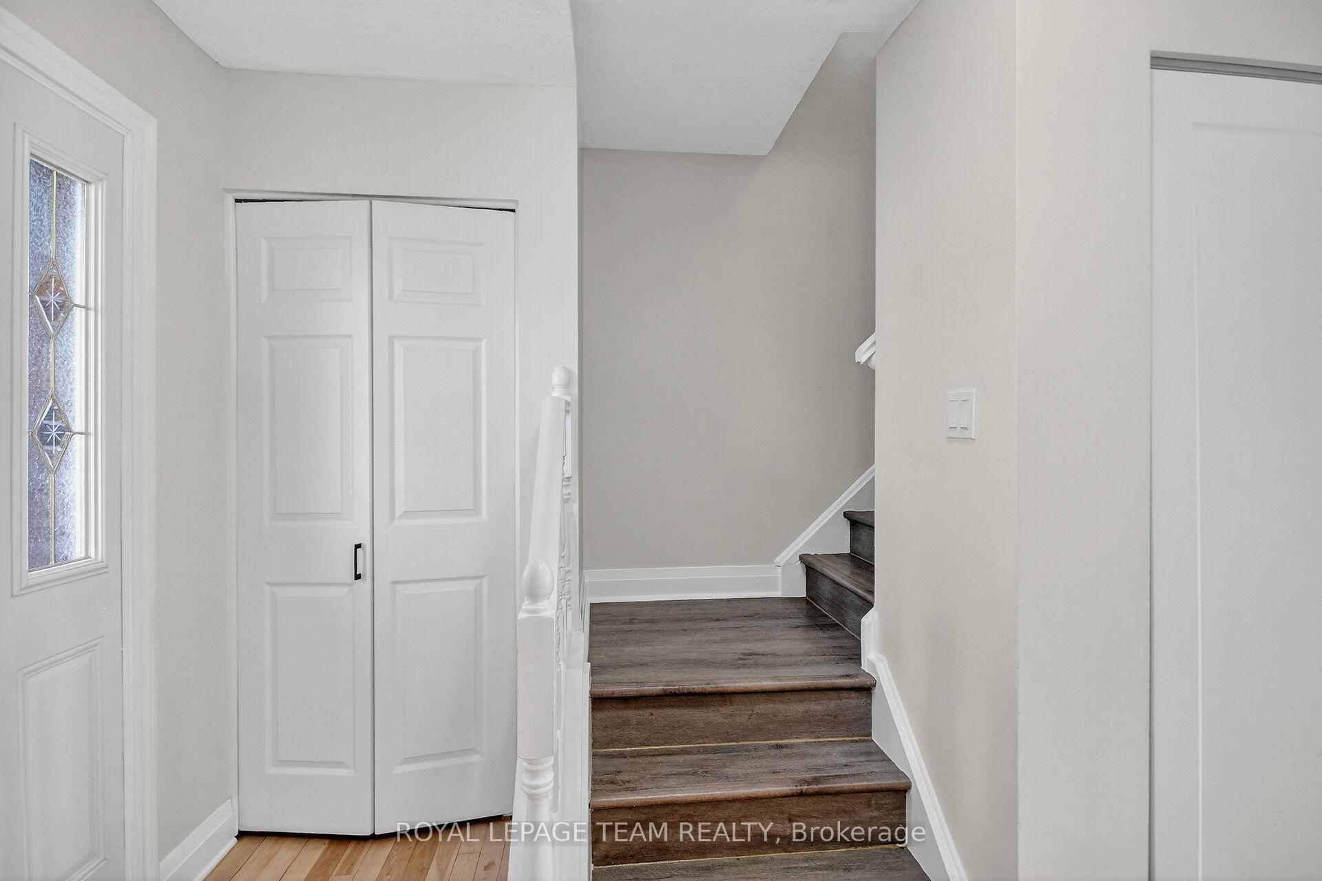 Photo 15 of Unit A, 434 Moodie Drive, Ottawa, Westcliffe Estates — HOMEH