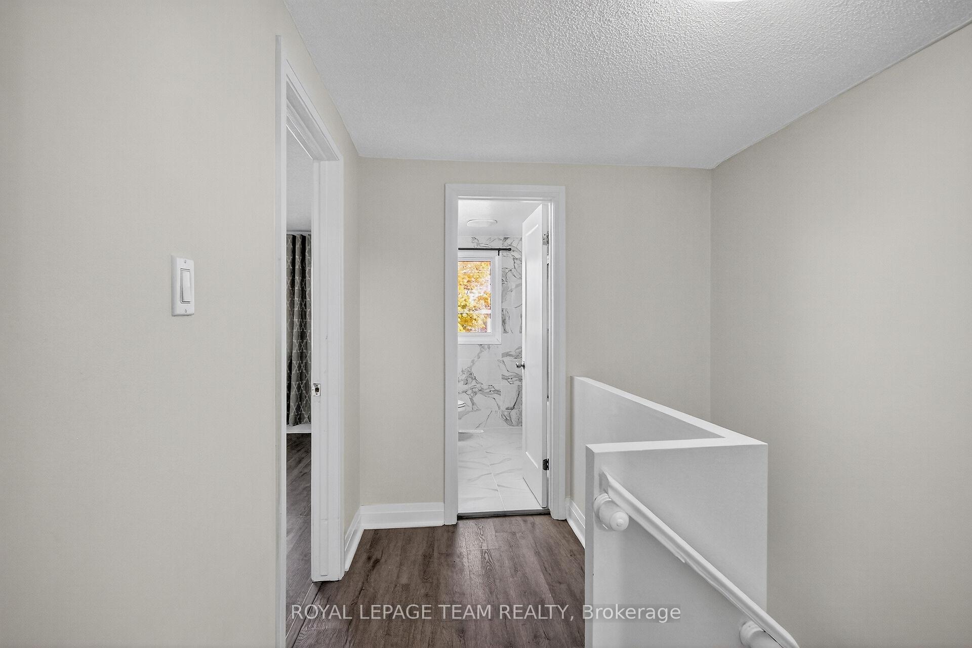 Photo 16 of Unit A, 434 Moodie Drive, Ottawa, Westcliffe Estates — HOMEH