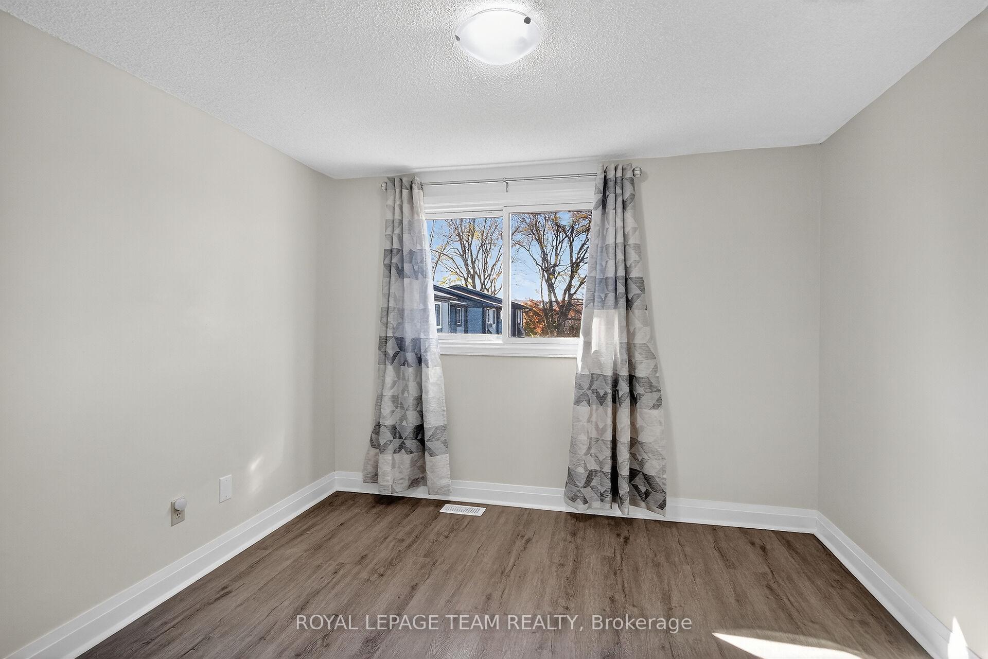 Photo 23 of Unit A, 434 Moodie Drive, Ottawa, Westcliffe Estates — HOMEH