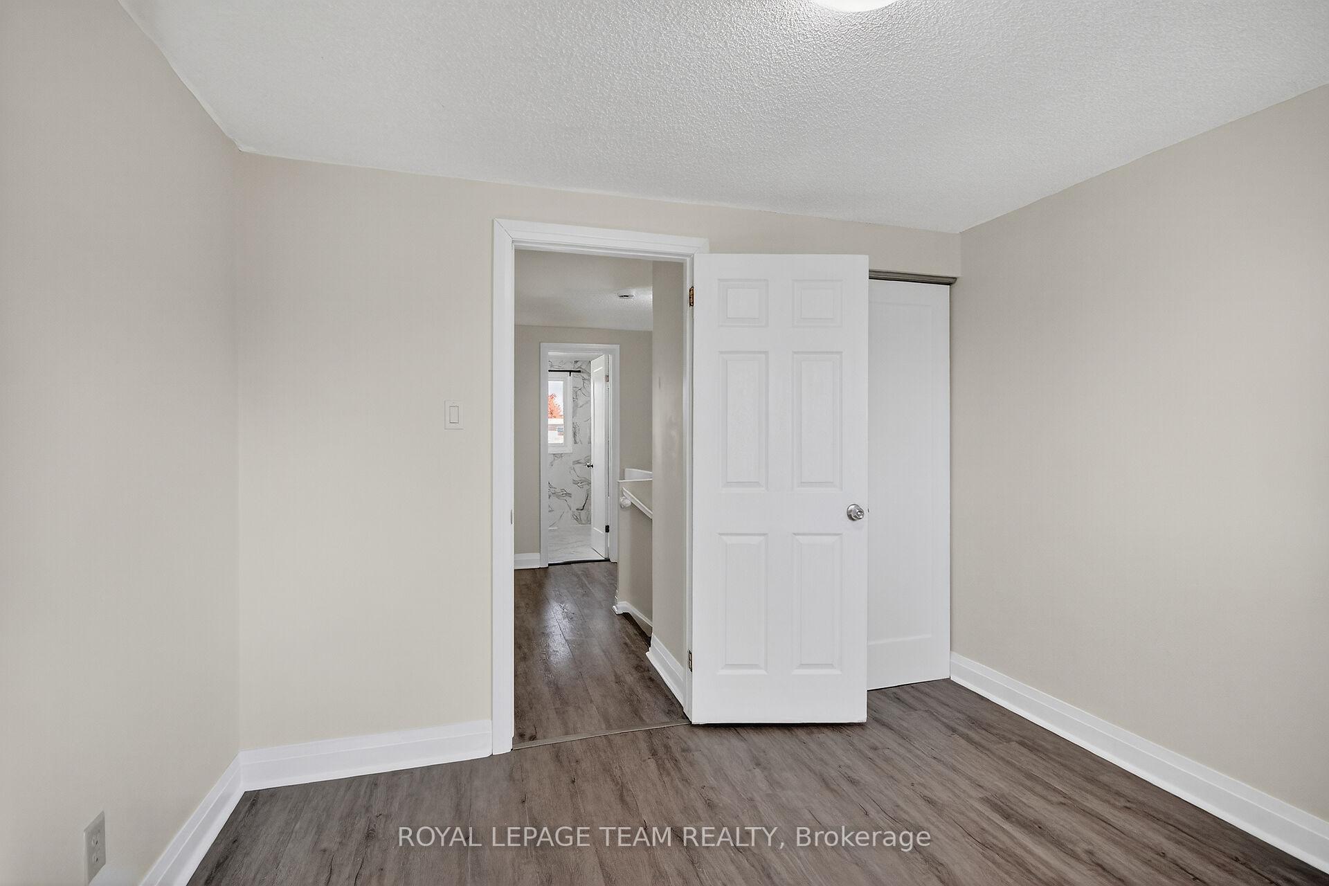 Photo 24 of Unit A, 434 Moodie Drive, Ottawa, Westcliffe Estates — HOMEH