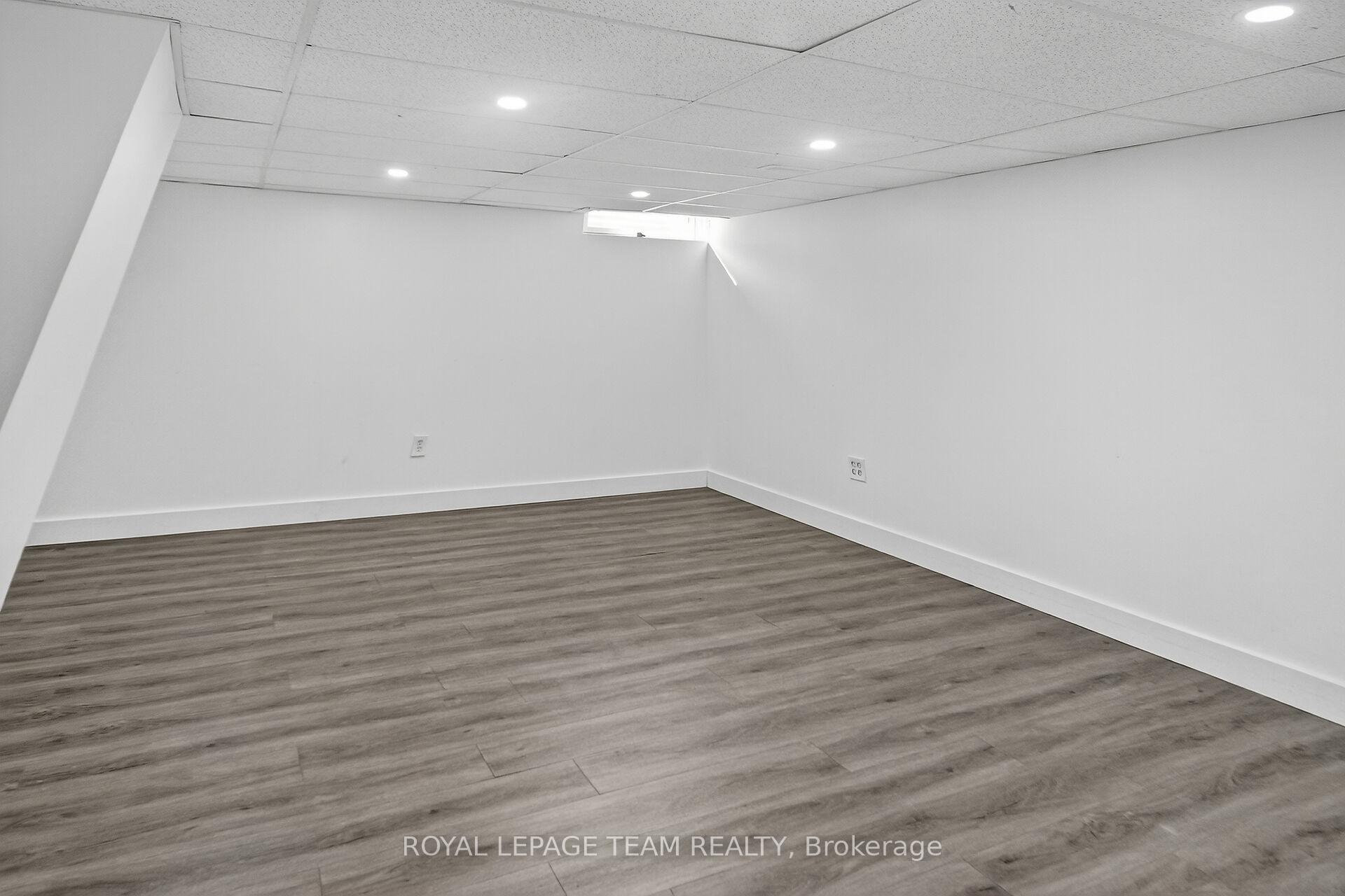 Photo 25 of Unit A, 434 Moodie Drive, Ottawa, Westcliffe Estates — HOMEH