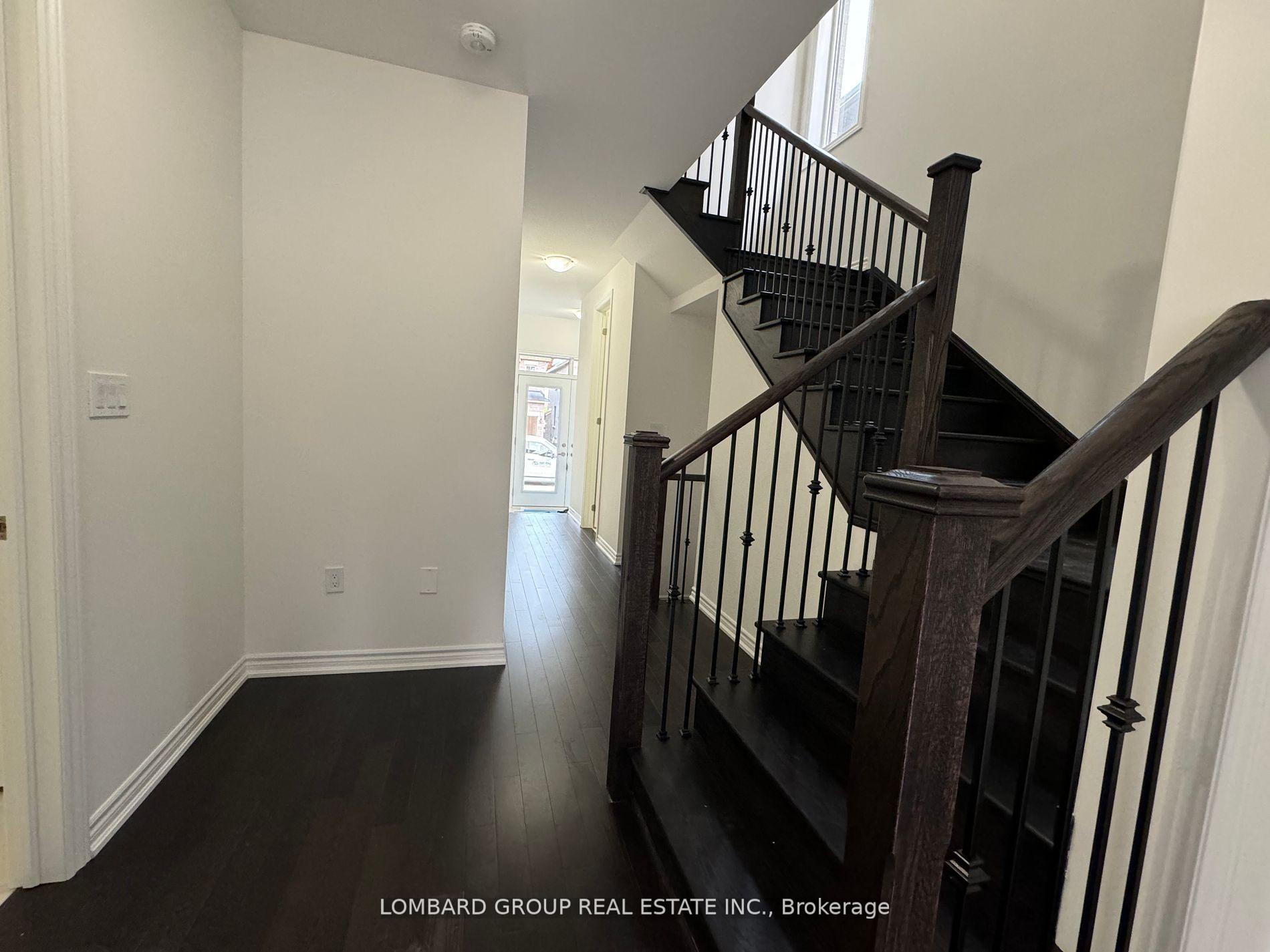 Photo 8 of 21 Stanley Leitch Drive, Kitchener, Mill Courtland Woodside Park — HOMEH