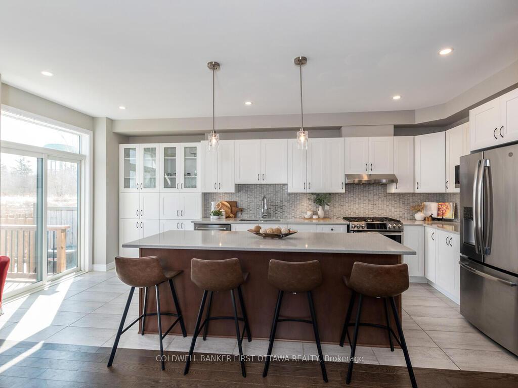 Photo 9 of 249 Kimpton Drive, Ottawa, Stittsville (North) — HOMEH