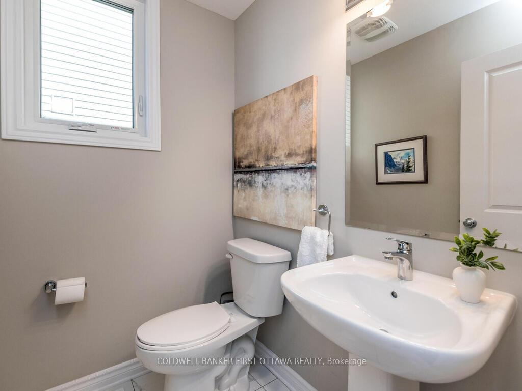 Photo 14 of 249 Kimpton Drive, Ottawa, Stittsville (North) — HOMEH
