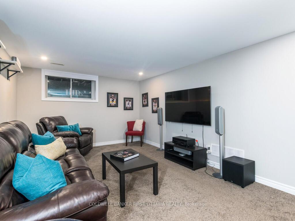 Photo 26 of 249 Kimpton Drive, Ottawa, Stittsville (North) — HOMEH