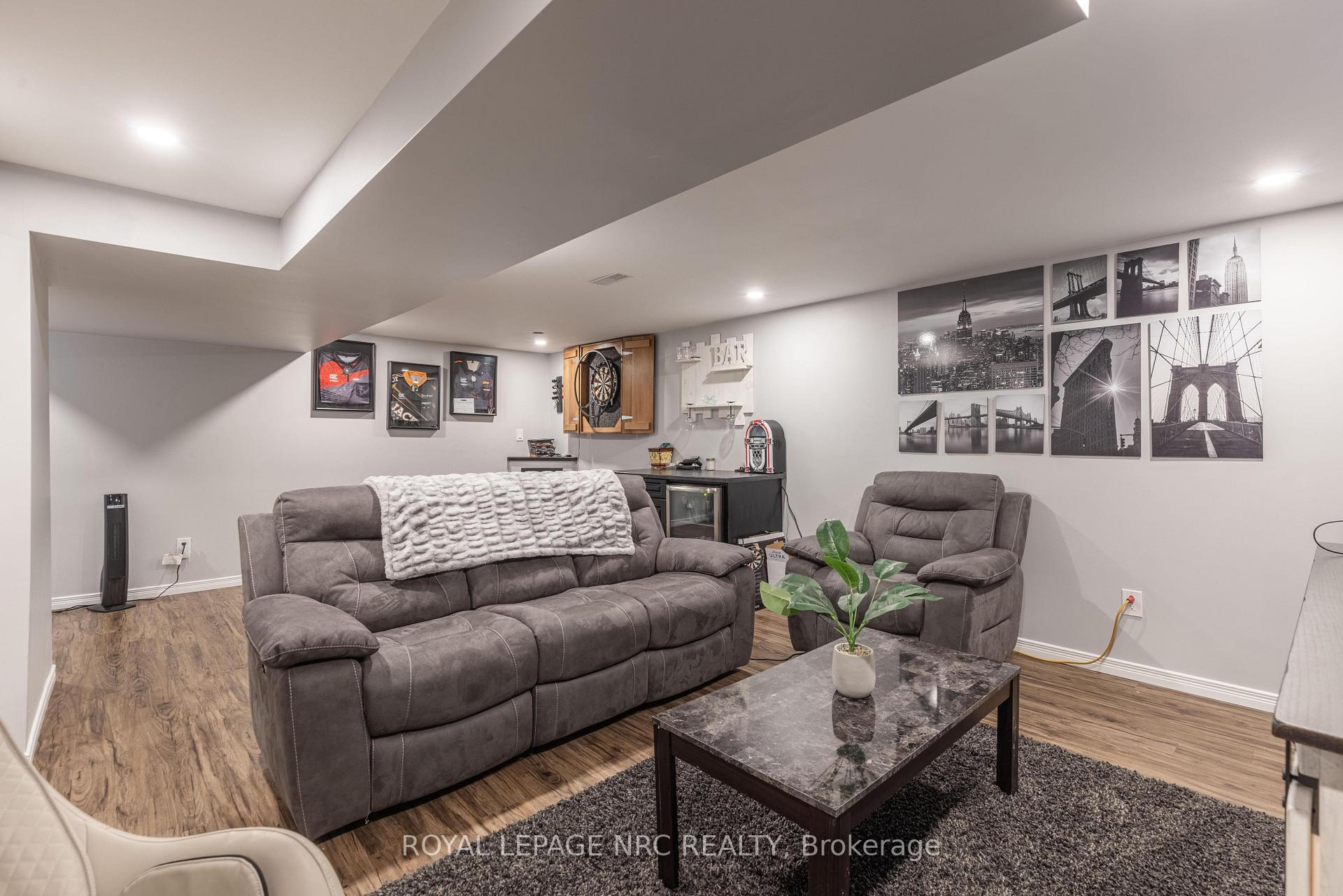 Photo 36 of 21 Greenwood Avenue, St. Catharines, Secord Woods — HOMEH