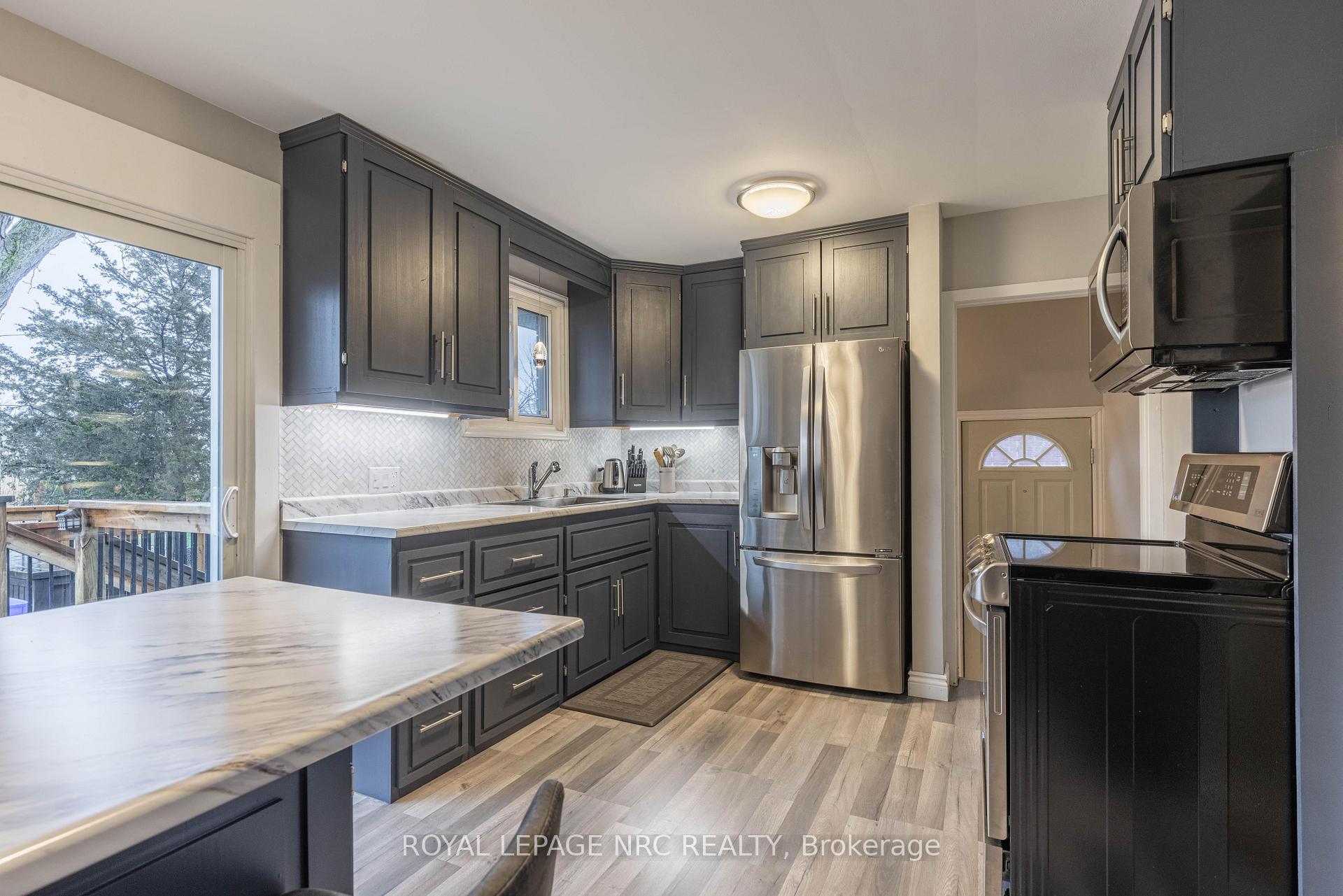 Photo 55 of 21 Greenwood Avenue, St. Catharines, Secord Woods — HOMEH