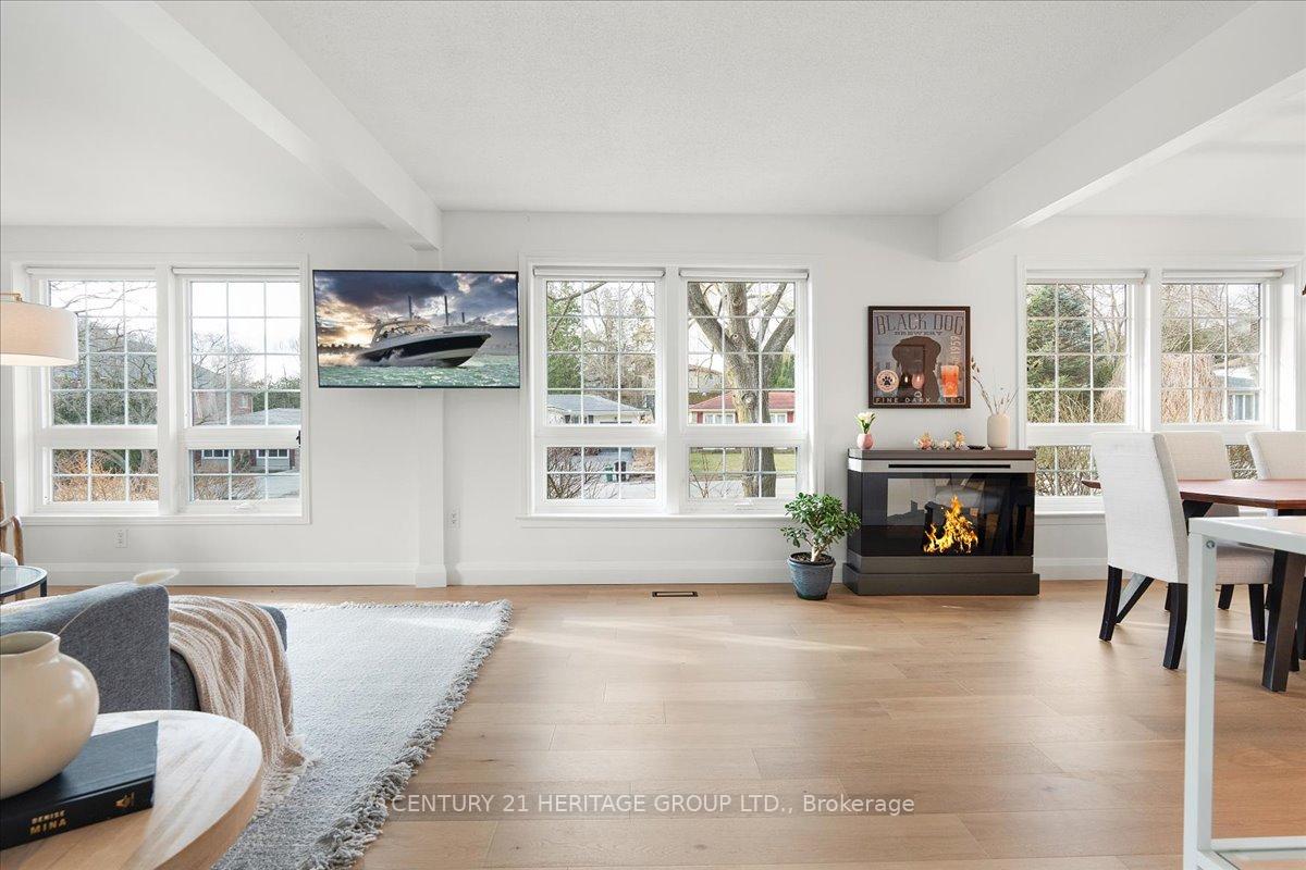 Photo 3 of 67 Pleasant Avenue, Hamilton, Dundas — HOMEH