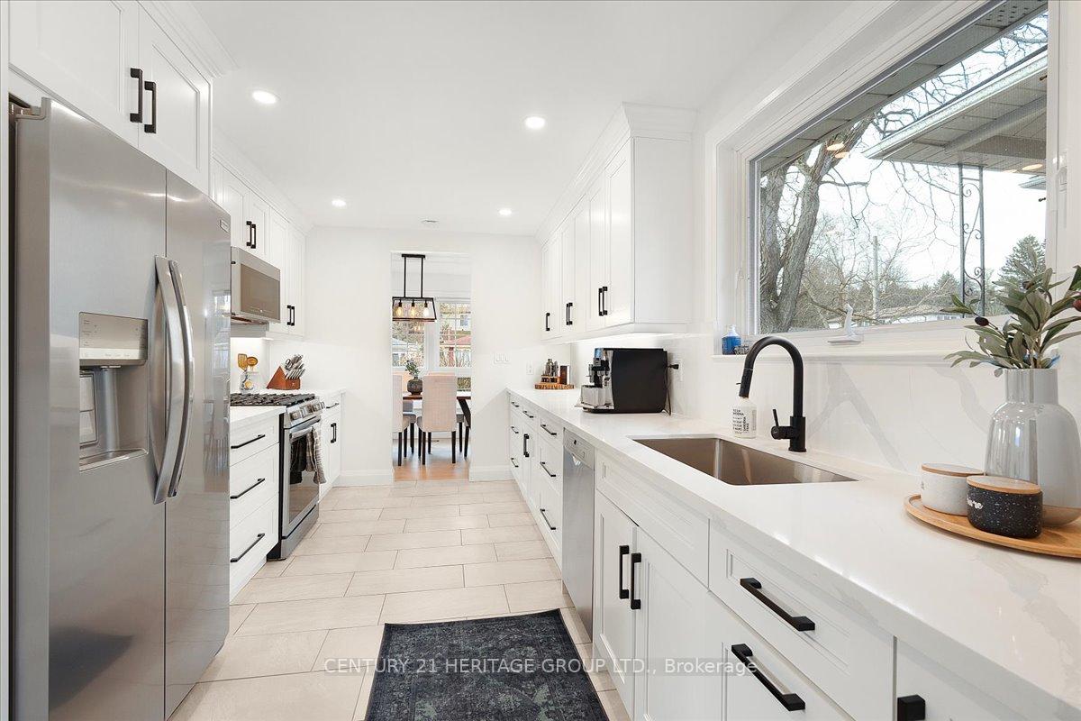 Photo 16 of 67 Pleasant Avenue, Hamilton, Dundas — HOMEH