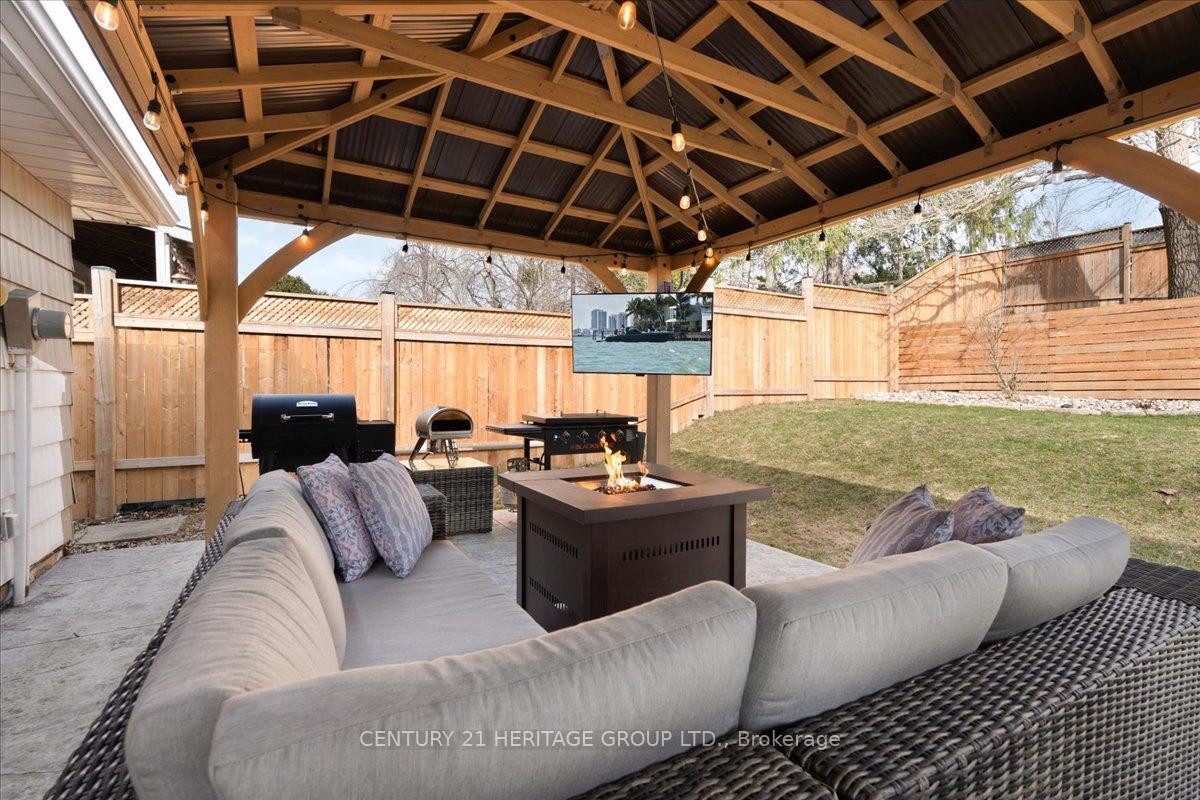 Photo 44 of 67 Pleasant Avenue, Hamilton, Dundas — HOMEH