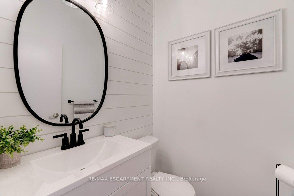 Photo 13 of Unit 74, 590 North Service Road, Hamilton, Lakeshore — HOMEH