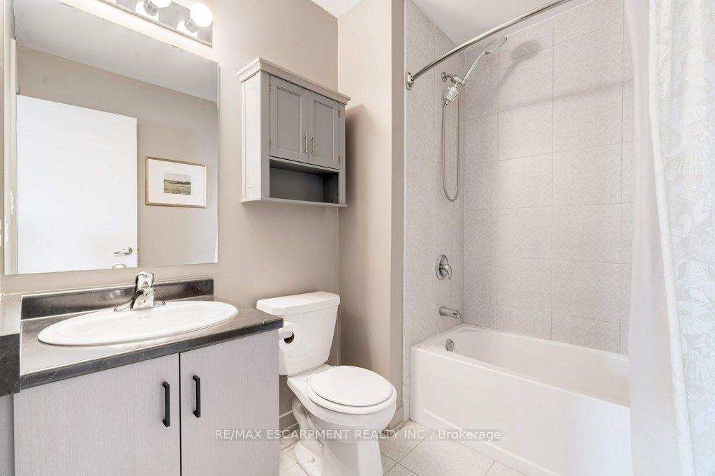 Photo 21 of Unit 74, 590 North Service Road, Hamilton, Lakeshore — HOMEH