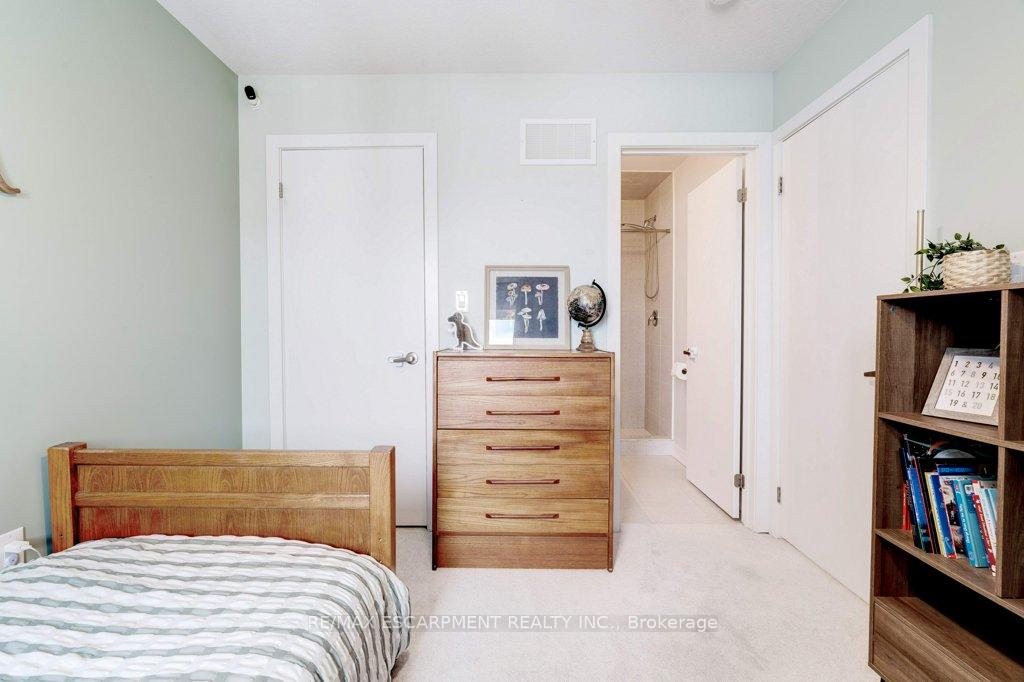 Photo 24 of Unit 74, 590 North Service Road, Hamilton, Lakeshore — HOMEH