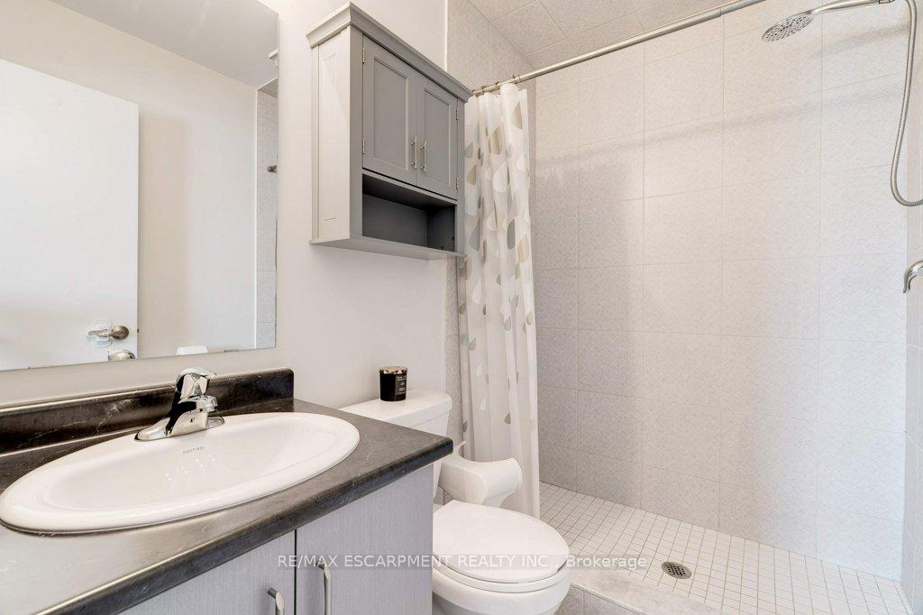 Photo 25 of Unit 74, 590 North Service Road, Hamilton, Lakeshore — HOMEH