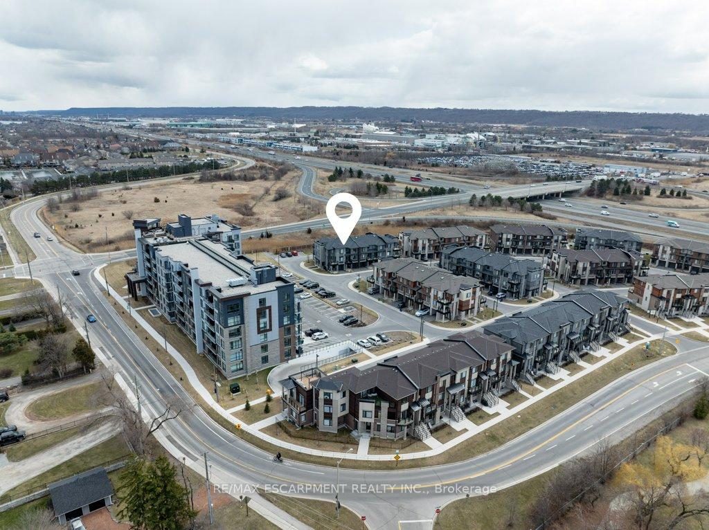 Photo 31 of Unit 74, 590 North Service Road, Hamilton, Lakeshore — HOMEH