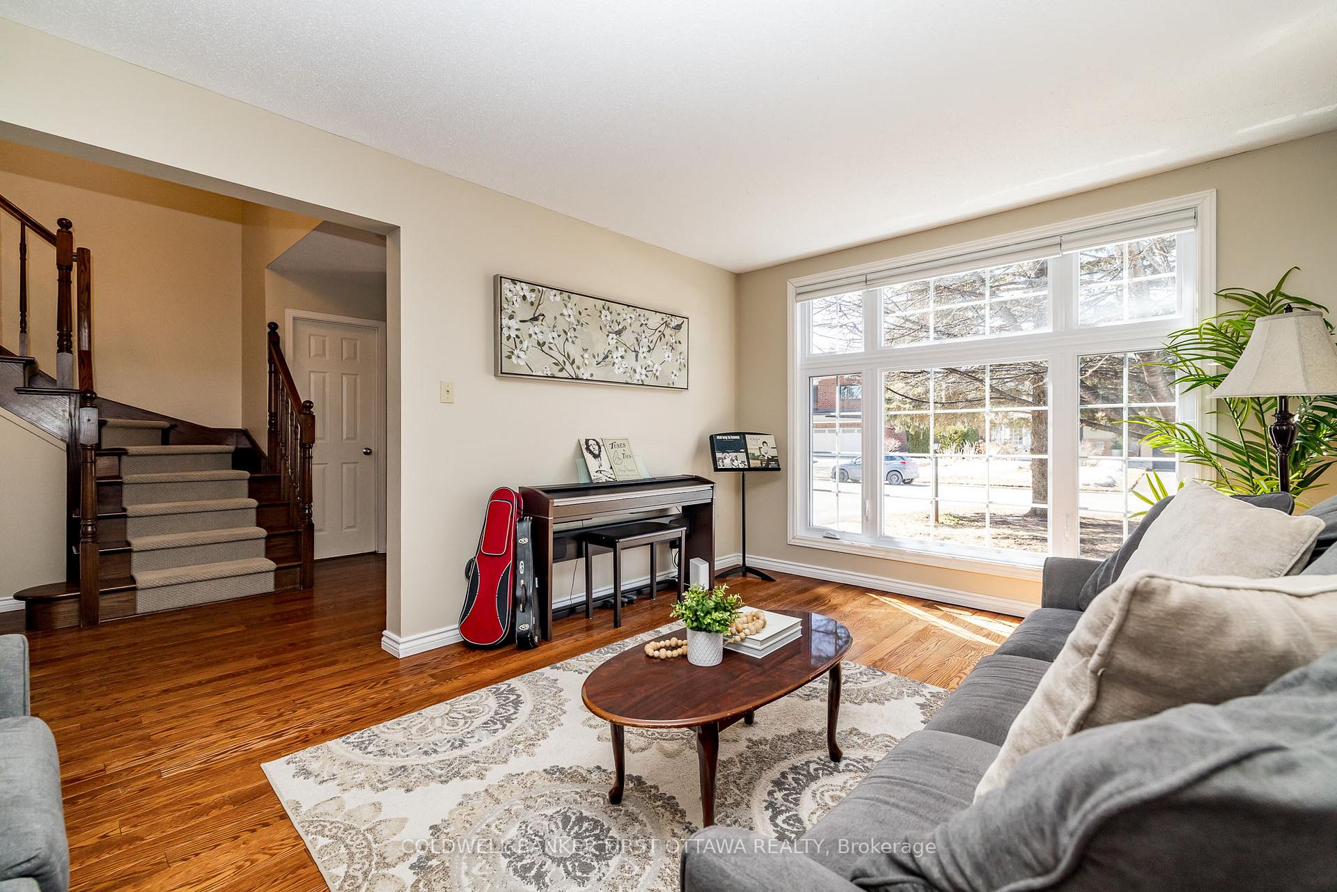 Photo 8 of 22 Lone Meadow Trail, Ottawa, Stittsville (Central) — HOMEH