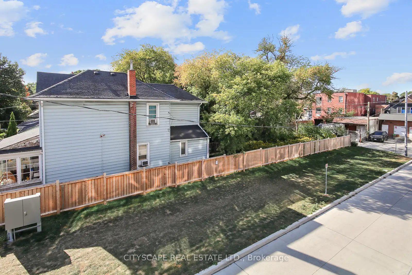 Photo 44 of Unit 303, 286 Main Street, Toronto, East End-Danforth — HOMEH
