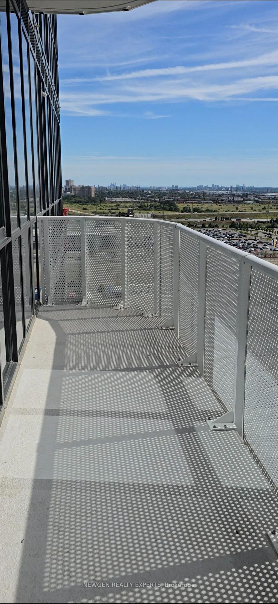 Photo 22 of Unit 1915, 28 Interchange Way, Vaughan, Vaughan Corporate Centre — HOMEH
