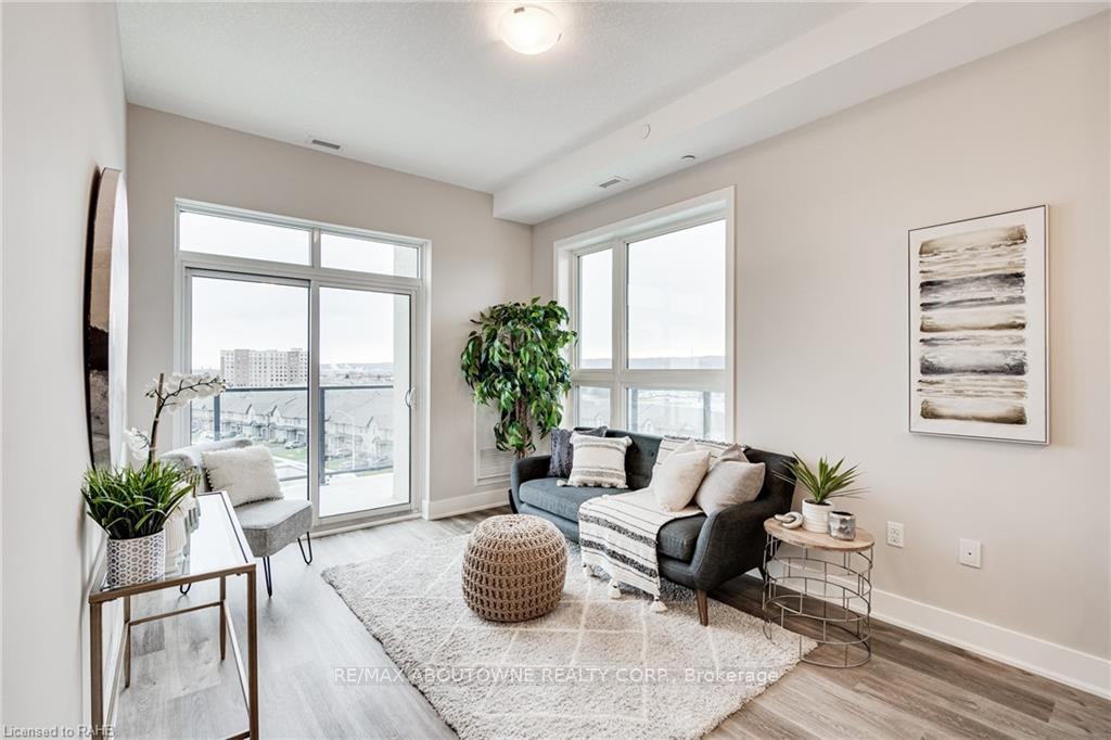 Photo 7 of Unit 611, 125 Shoreview Place, Hamilton, Lakeshore — HOMEH