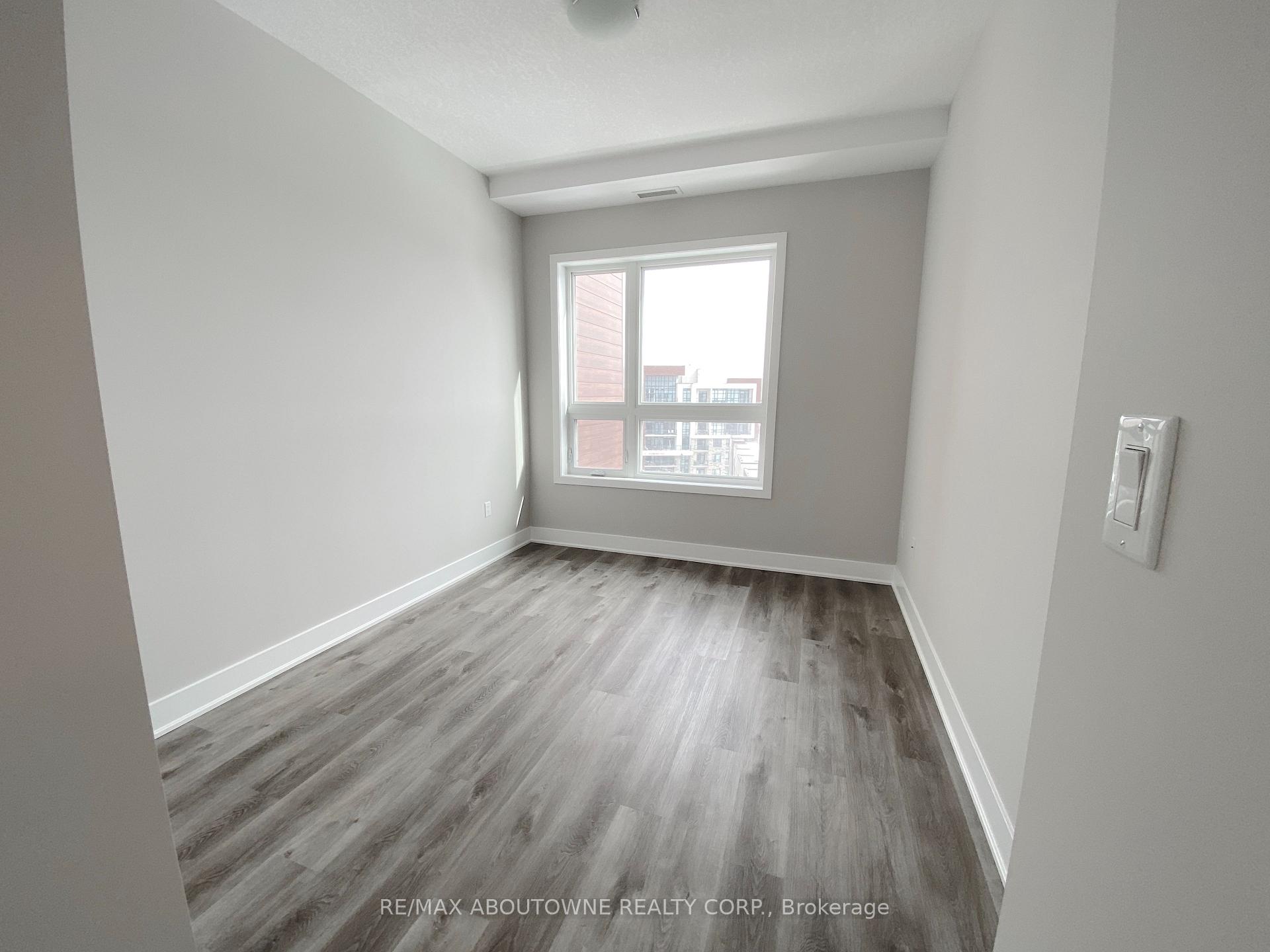 Photo 13 of Unit 611, 125 Shoreview Place, Hamilton, Lakeshore — HOMEH