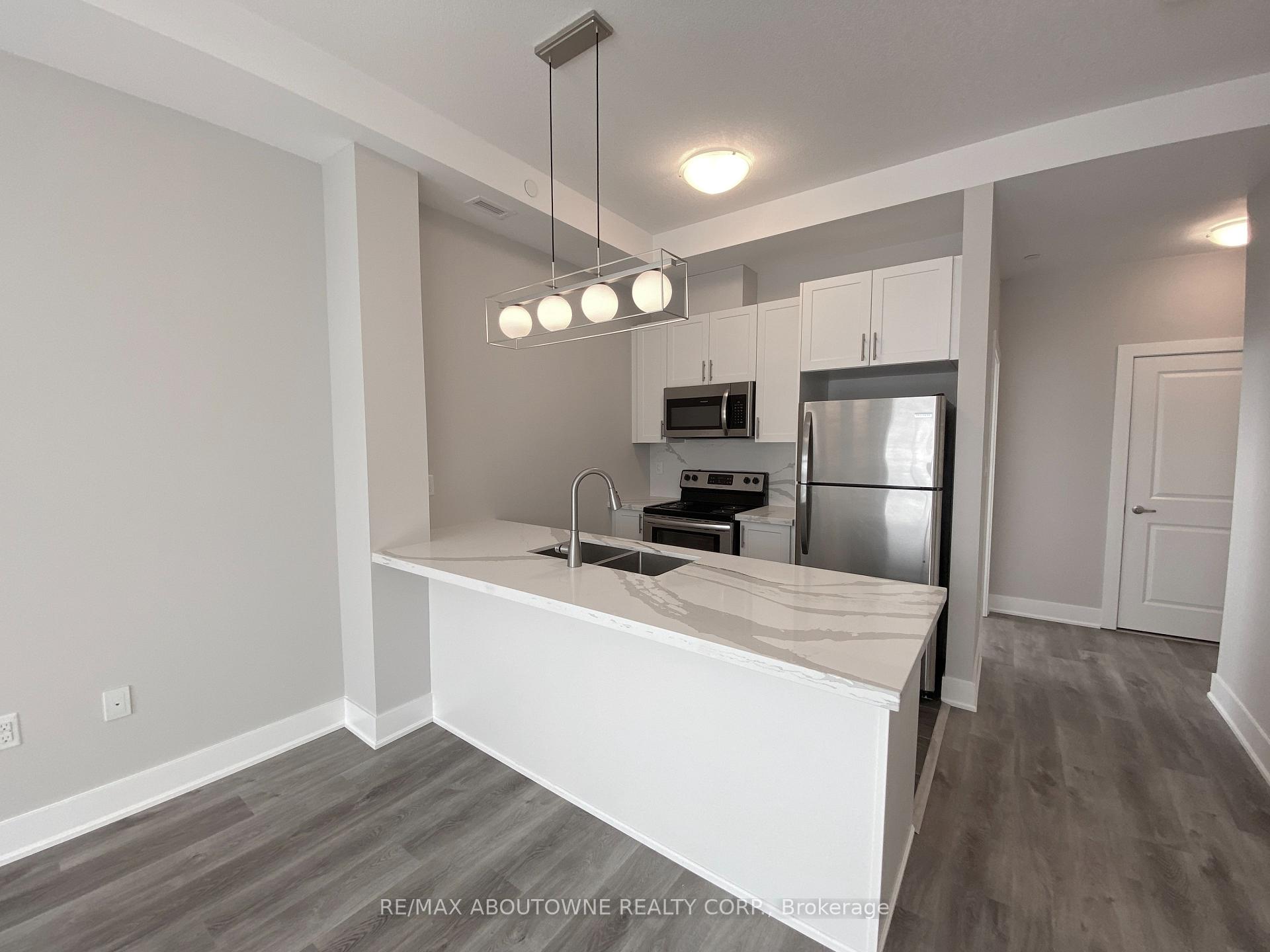 Photo 16 of Unit 611, 125 Shoreview Place, Hamilton, Lakeshore — HOMEH