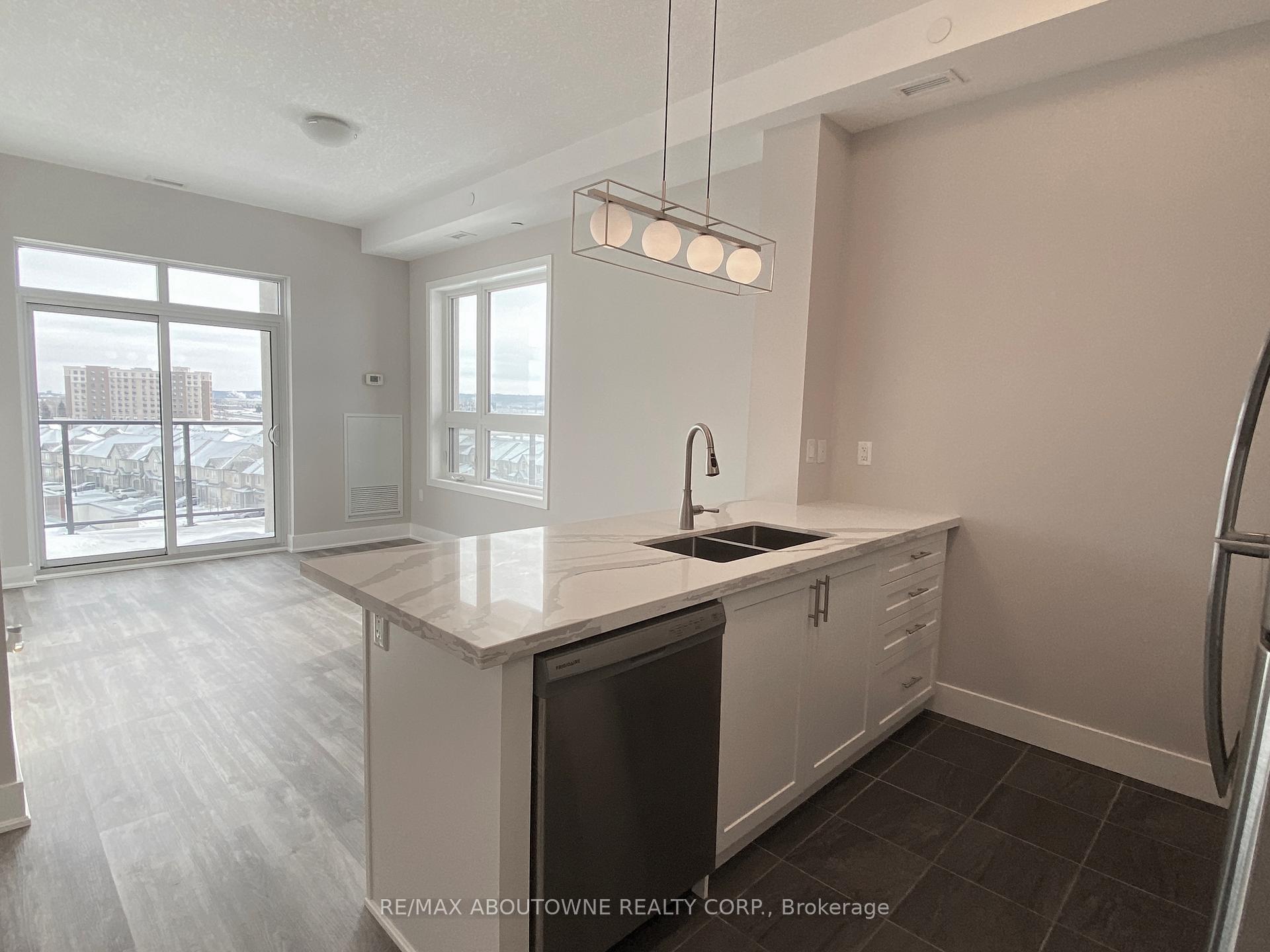 Photo 17 of Unit 611, 125 Shoreview Place, Hamilton, Lakeshore — HOMEH