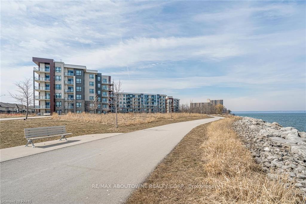 Photo 26 of Unit 611, 125 Shoreview Place, Hamilton, Lakeshore — HOMEH