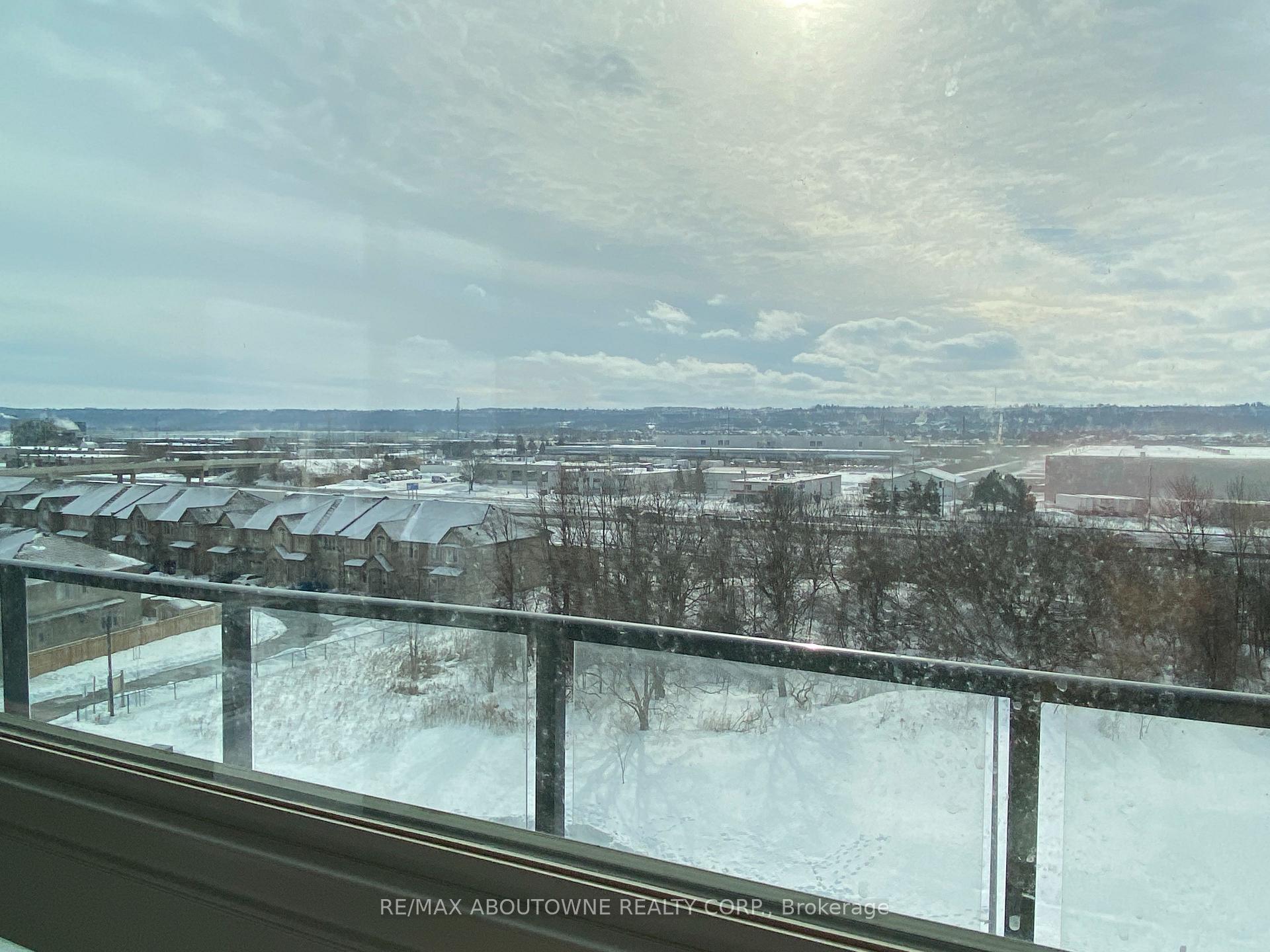 Photo 31 of Unit 611, 125 Shoreview Place, Hamilton, Lakeshore — HOMEH