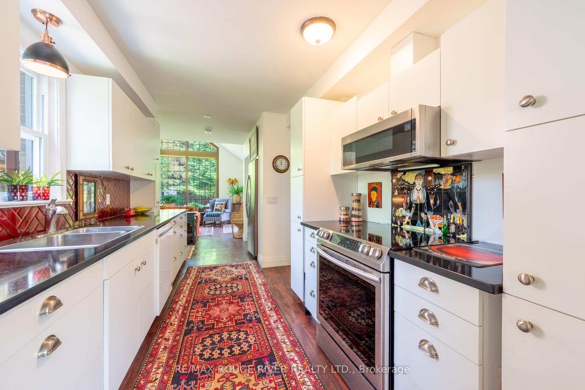 Photo 12 of 546 Lakeshore Road, Cobourg — HOMEH
