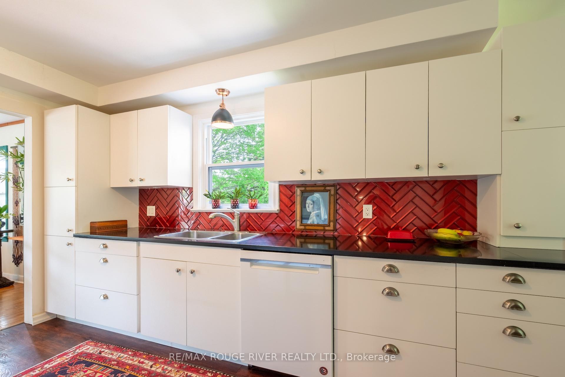 Photo 14 of 546 Lakeshore Road, Cobourg — HOMEH