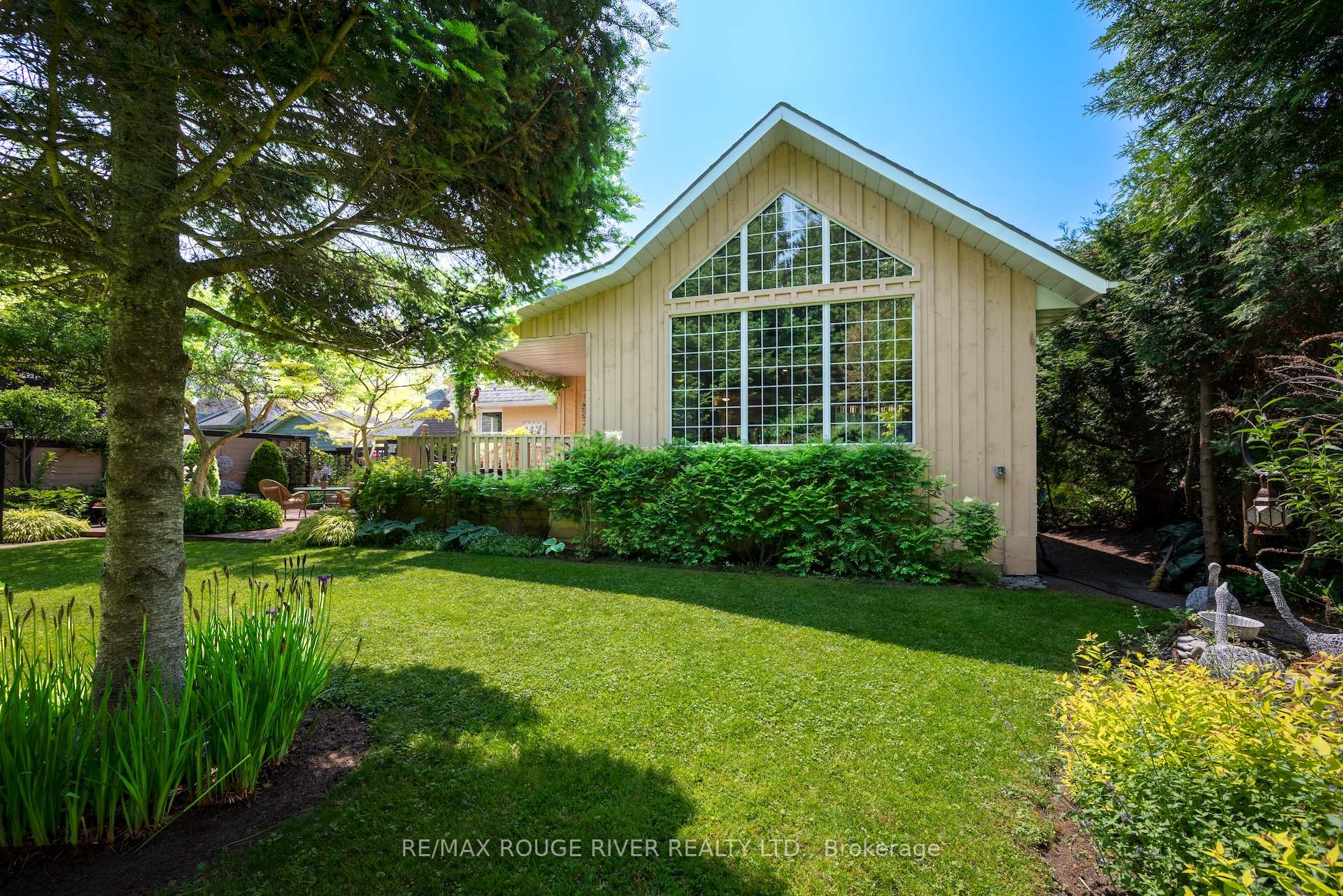 Photo 37 of 546 Lakeshore Road, Cobourg — HOMEH