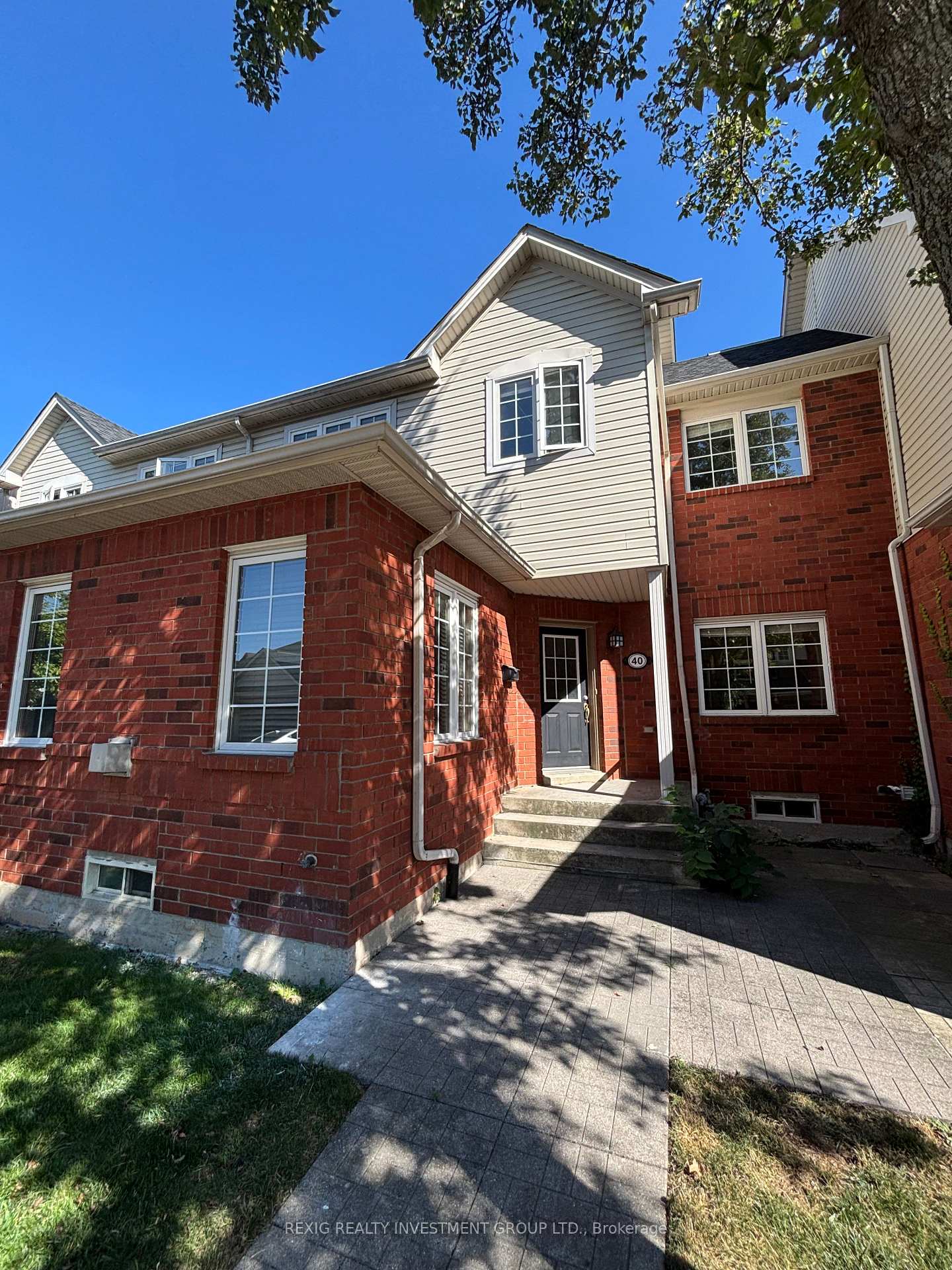 Photo 1 of Unit 40, 100 Beddoe Drive, Hamilton, Chedoke Park — HOMEH