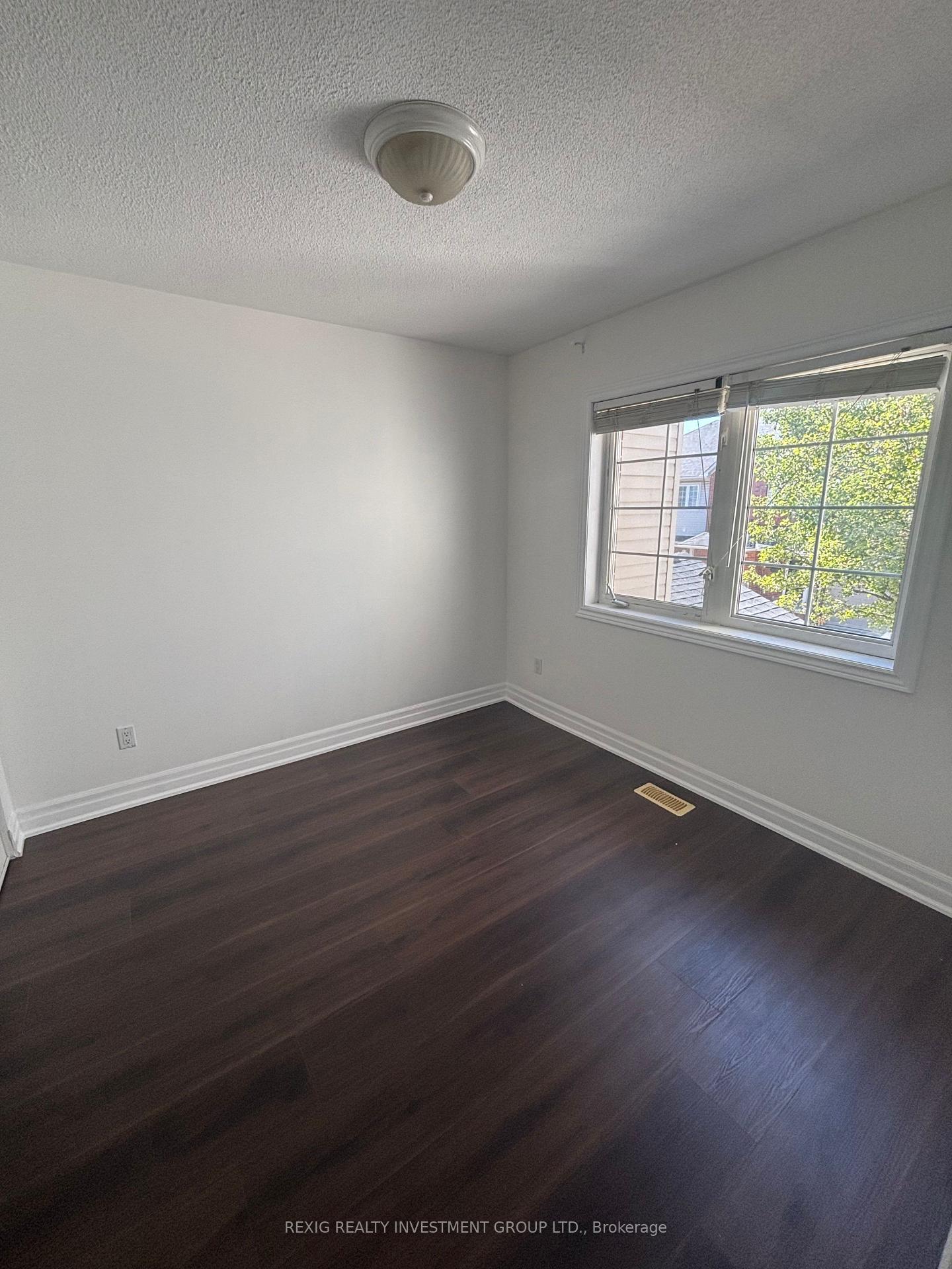 Photo 9 of Unit 40, 100 Beddoe Drive, Hamilton, Chedoke Park — HOMEH