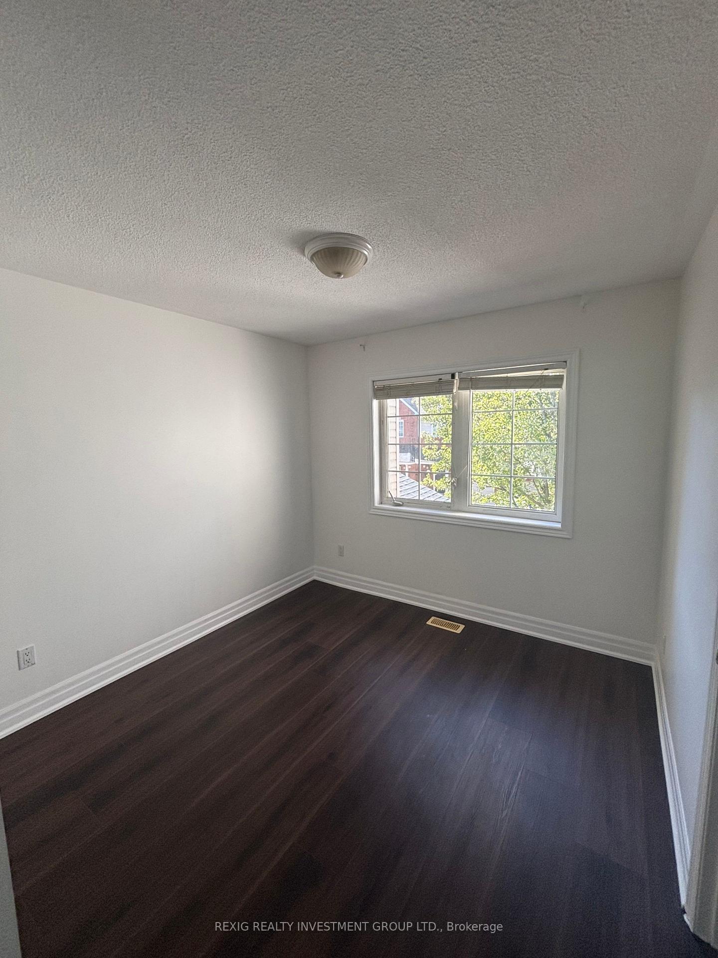 Photo 12 of Unit 40, 100 Beddoe Drive, Hamilton, Chedoke Park — HOMEH