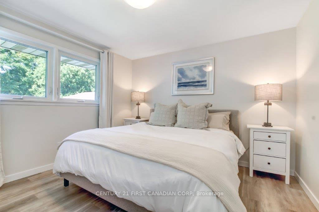Photo 13 of 134 Lorne Street, Central Elgin, Belmont — HOMEH