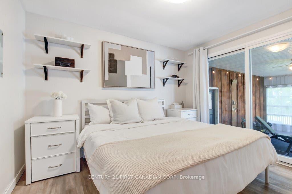 Photo 16 of 134 Lorne Street, Central Elgin, Belmont — HOMEH