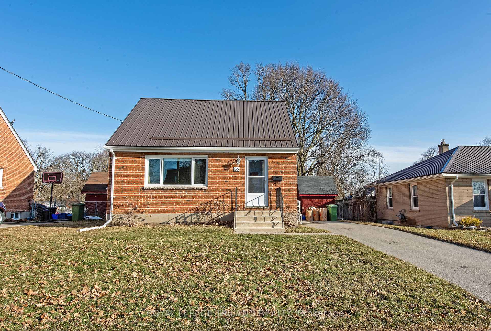 Photo 2 of 86 Dunkirk Drive, St. Thomas — HOMEH