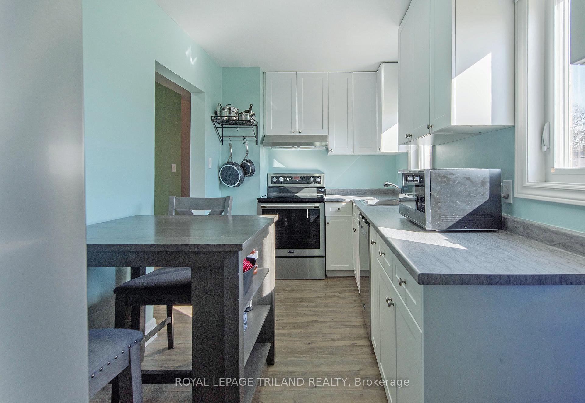 Photo 36 of 86 Dunkirk Drive, St. Thomas — HOMEH