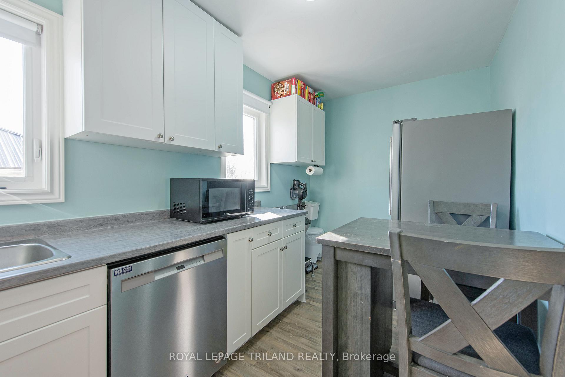 Photo 13 of 86 Dunkirk Drive, St. Thomas — HOMEH