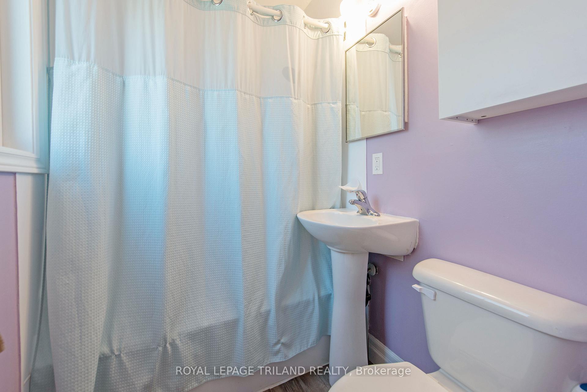 Photo 18 of 86 Dunkirk Drive, St. Thomas — HOMEH