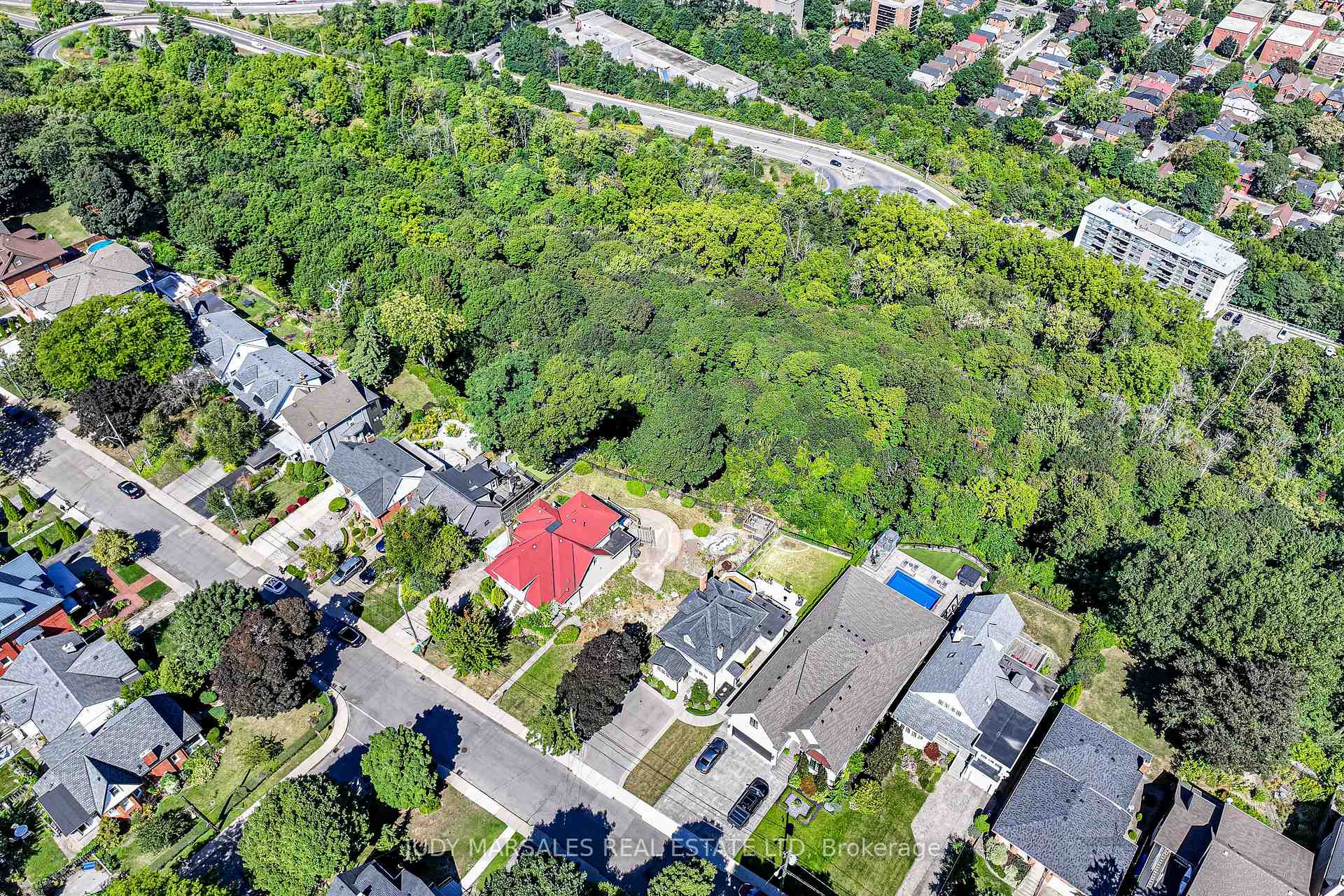 Photo 6 of 63 Mountain Park Avenue, Hamilton, Centremount — HOMEH