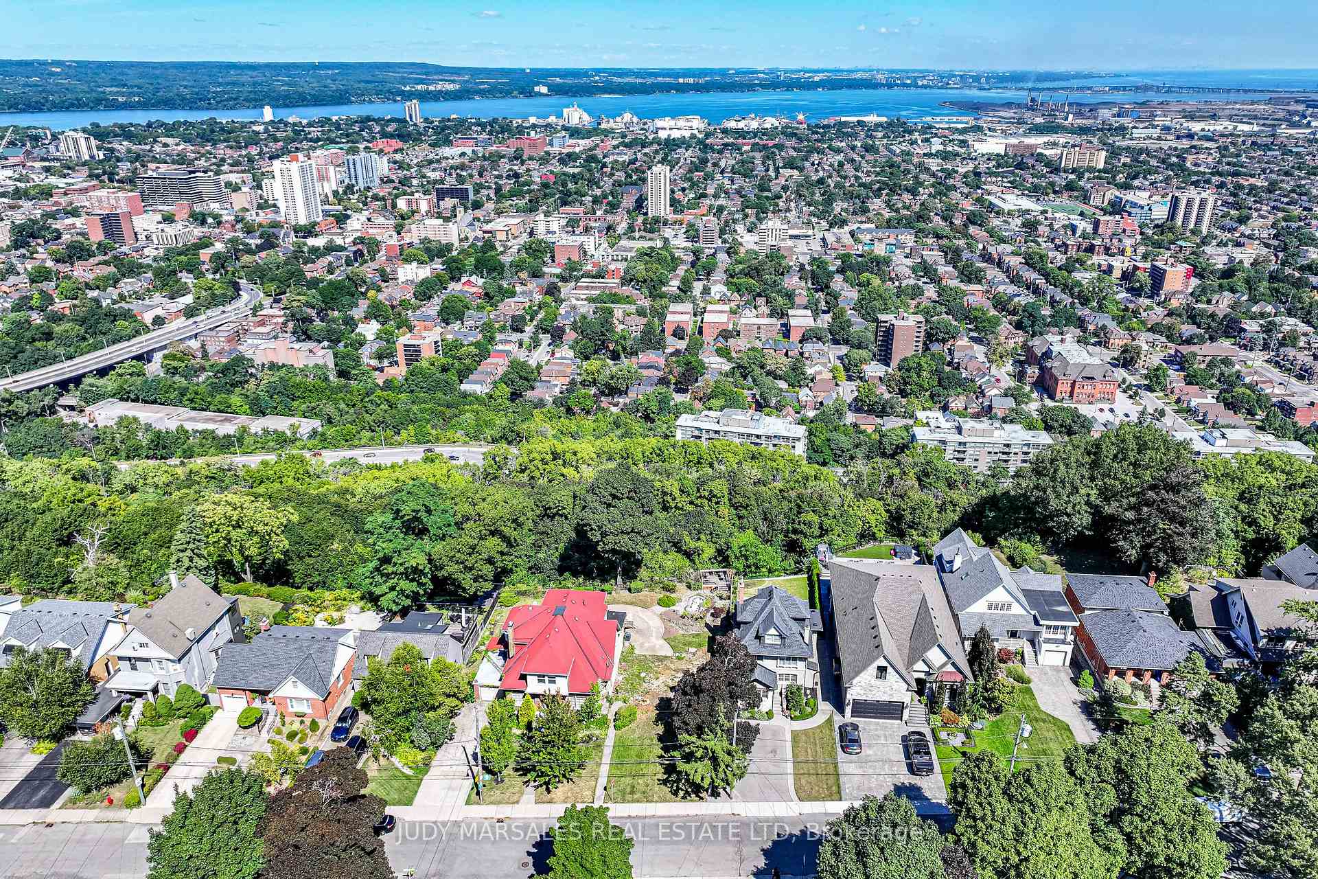 Photo 8 of 63 Mountain Park Avenue, Hamilton, Centremount — HOMEH