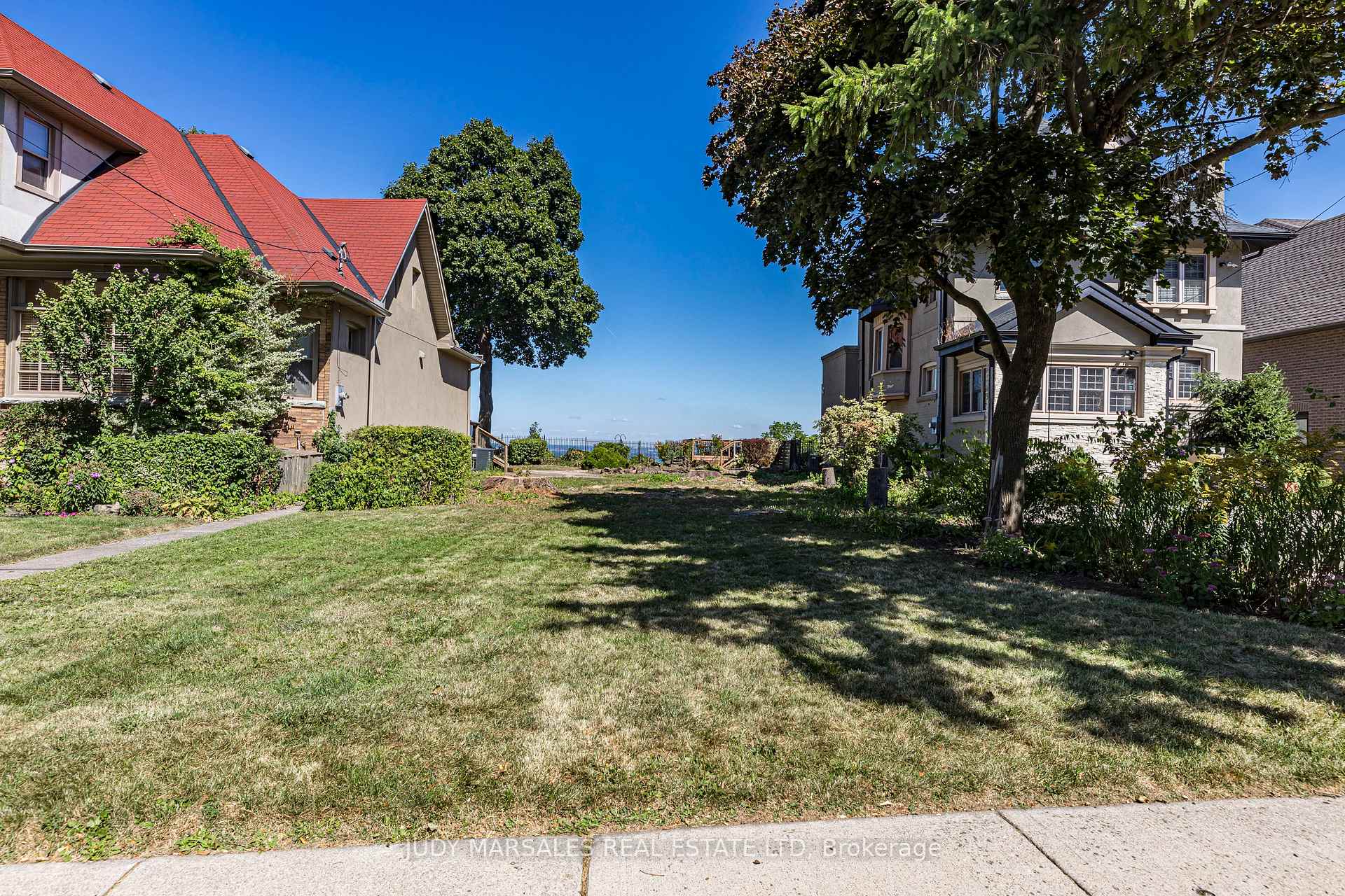 Photo 15 of 63 Mountain Park Avenue, Hamilton, Centremount — HOMEH