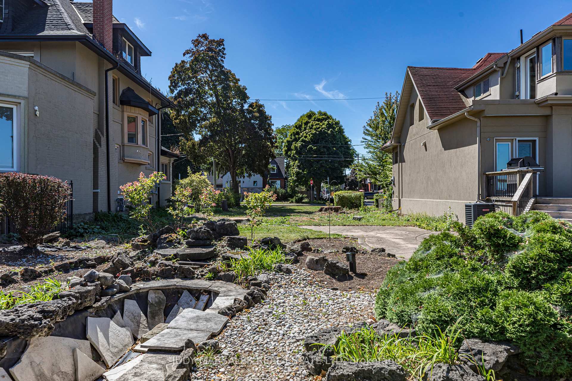 Photo 21 of 63 Mountain Park Avenue, Hamilton, Centremount — HOMEH