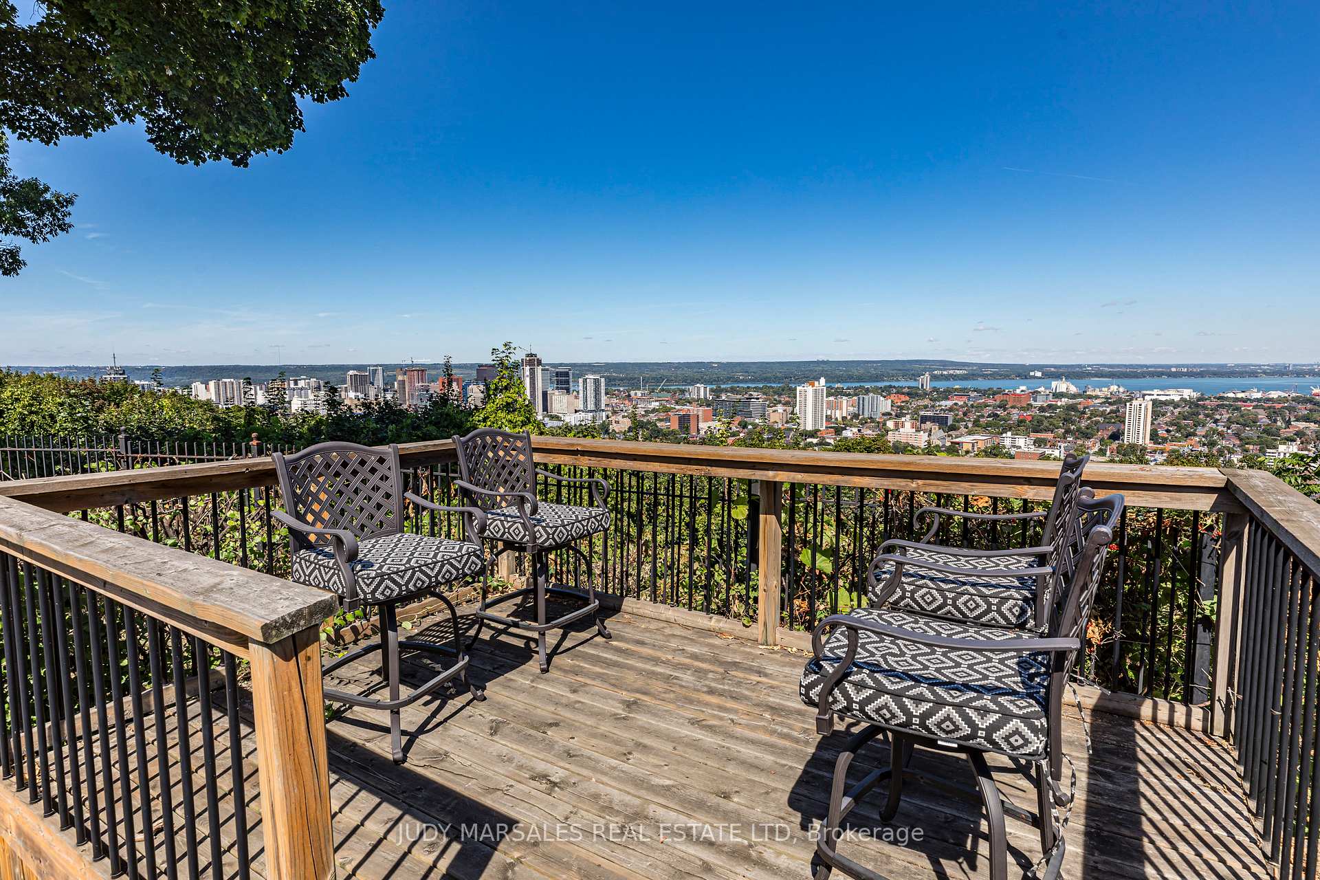 Photo 23 of 63 Mountain Park Avenue, Hamilton, Centremount — HOMEH
