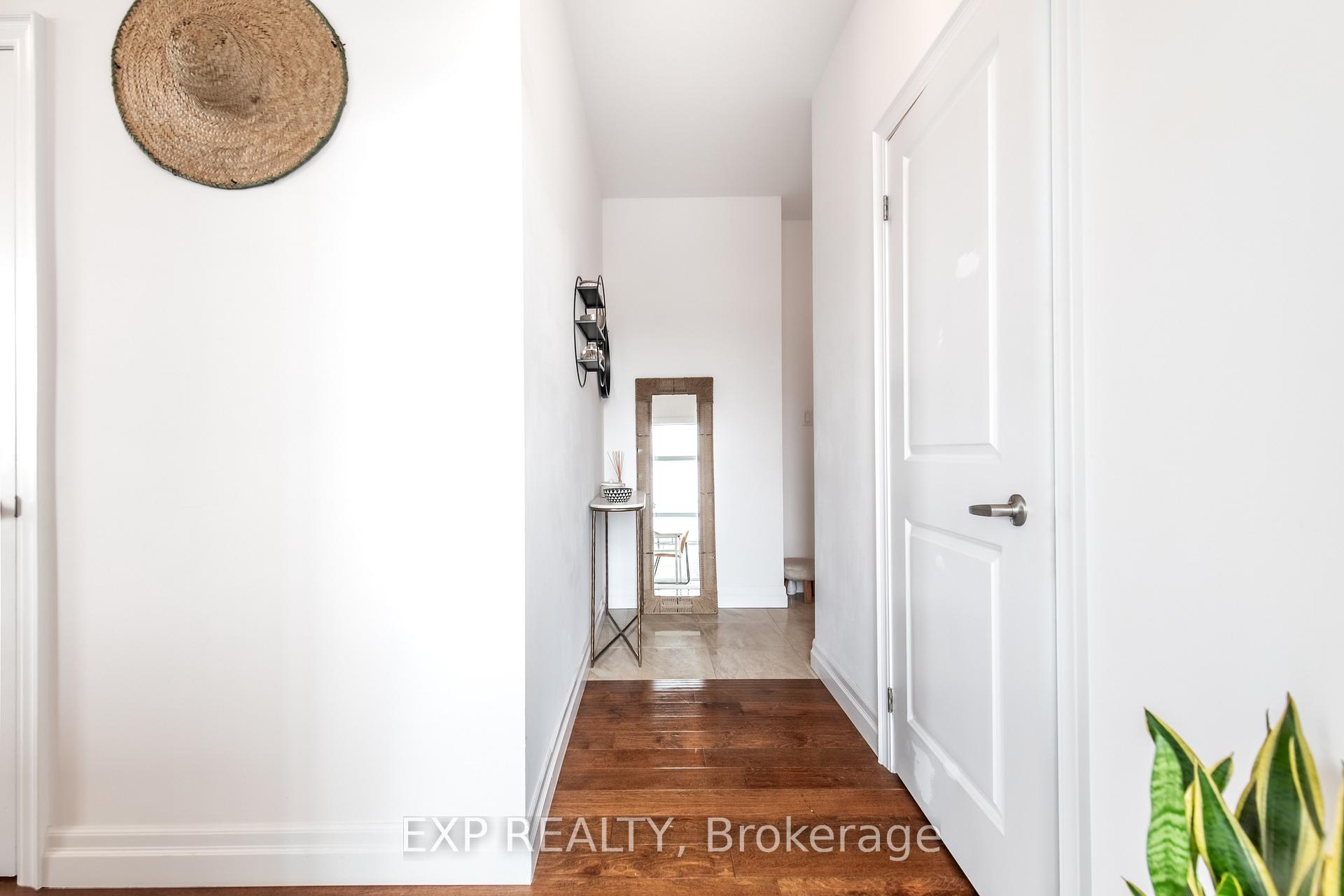Photo 7 of Unit 620, 101 Shoreview Place, Hamilton, Lakeshore — HOMEH