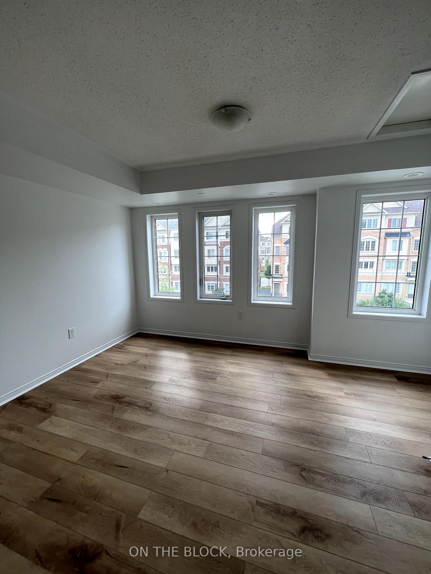 Photo 12 of Unit 224, 2454 Rosedrop Path, Oshawa, Windfields — HOMEH